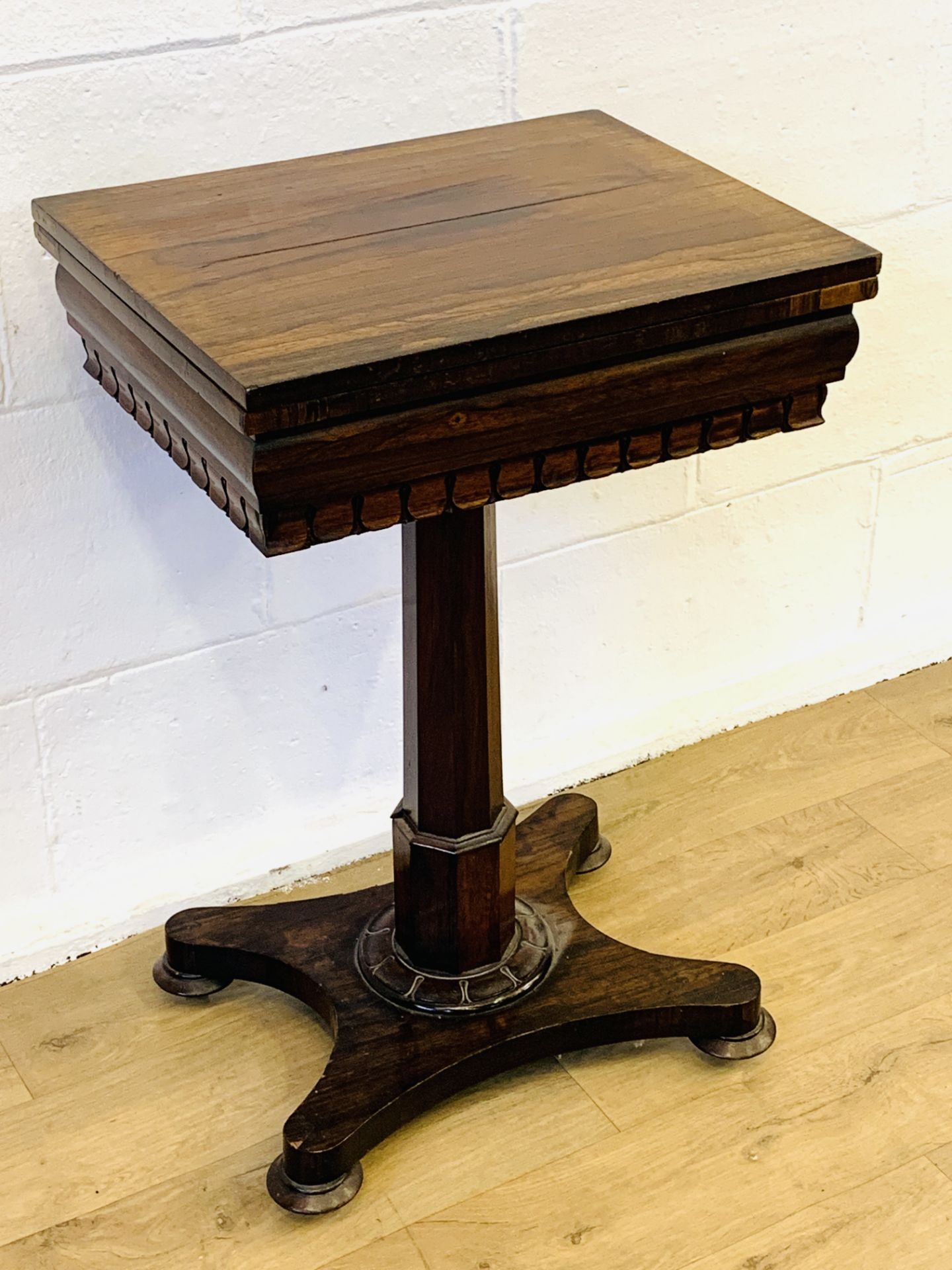 Rosewood games table - Image 3 of 9