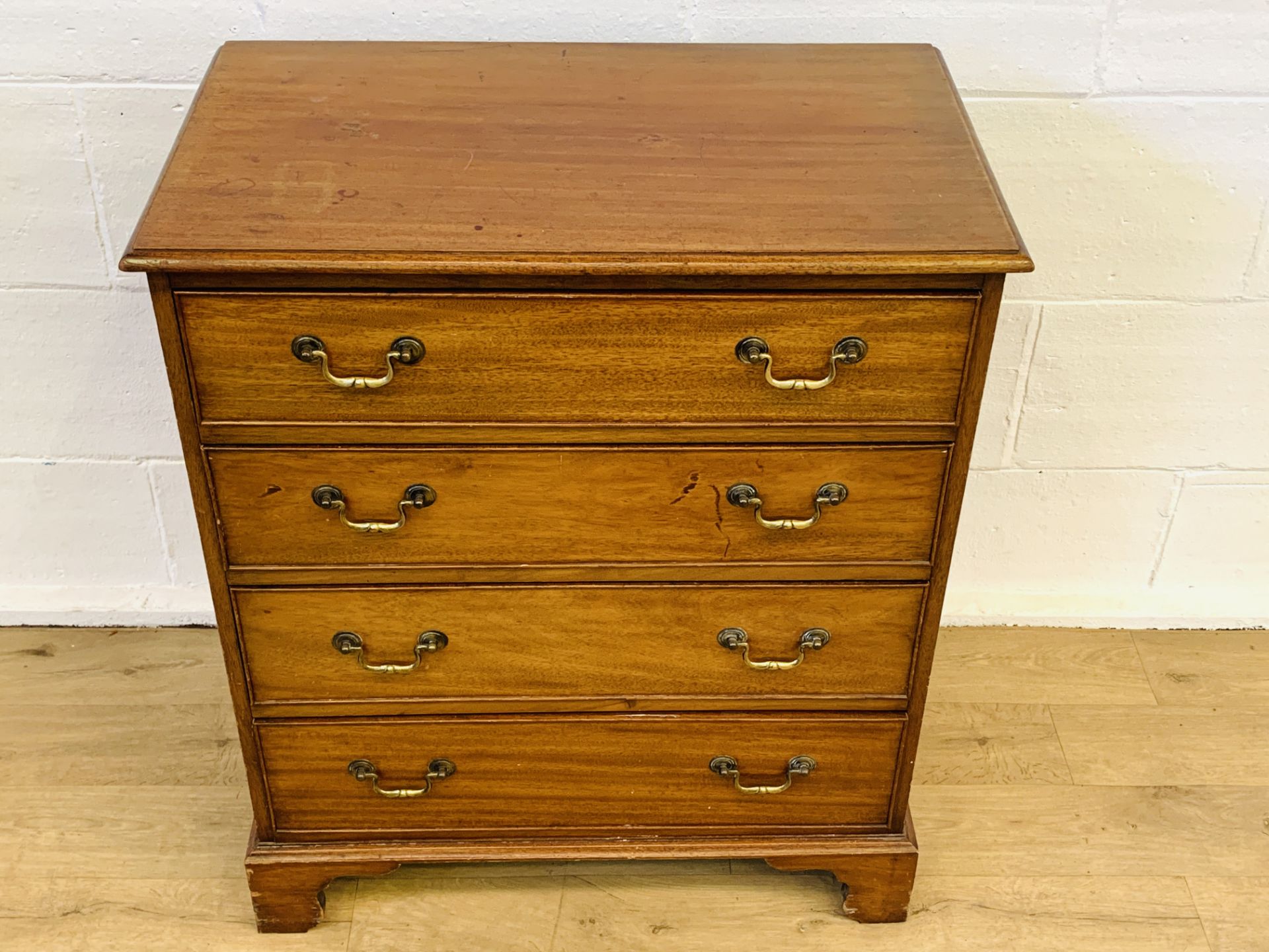 Mahogany chest of drawers - Image 4 of 6