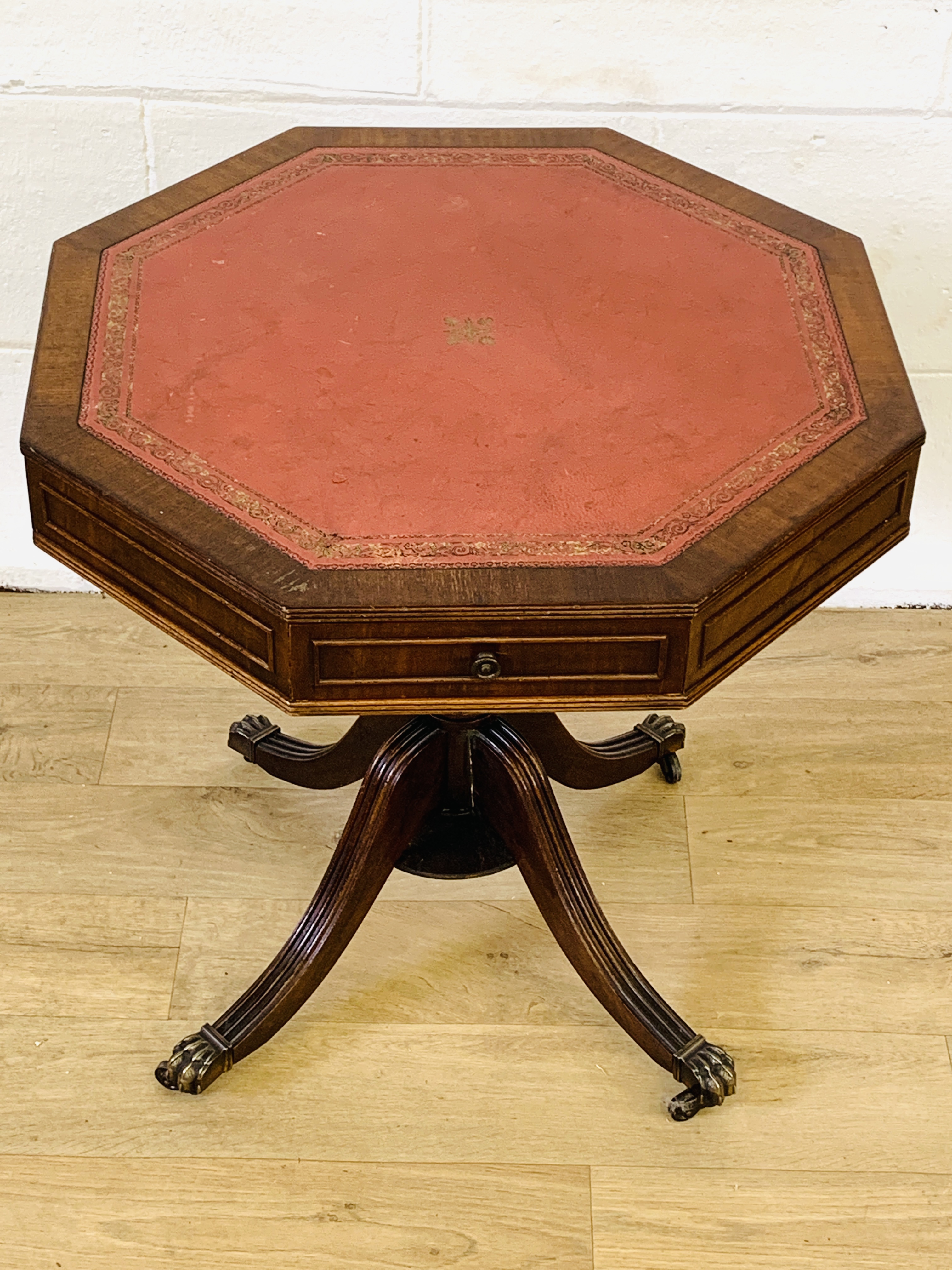 Octagonal drum table - Image 3 of 4