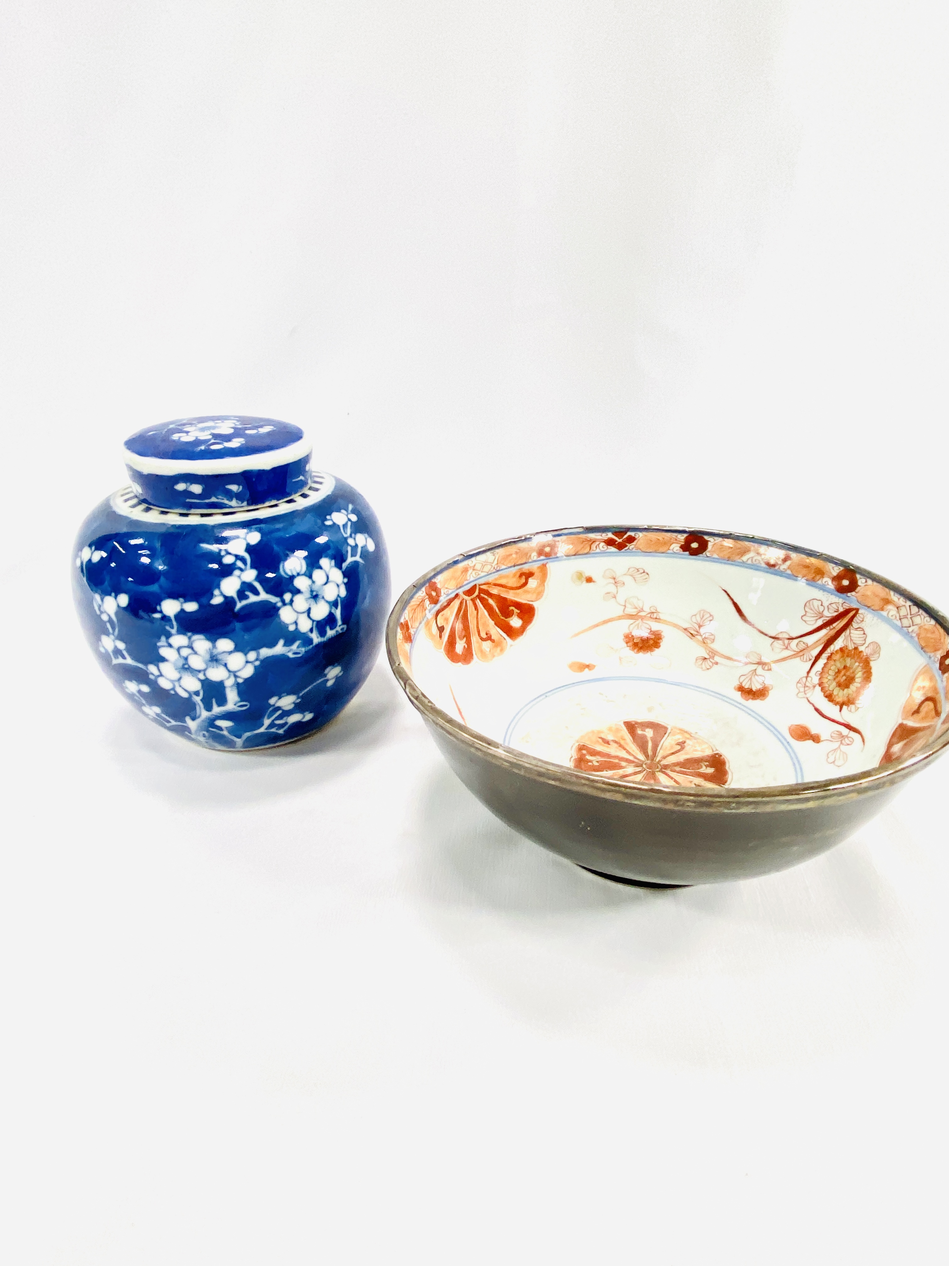 Oriental bowl and ginger jar
