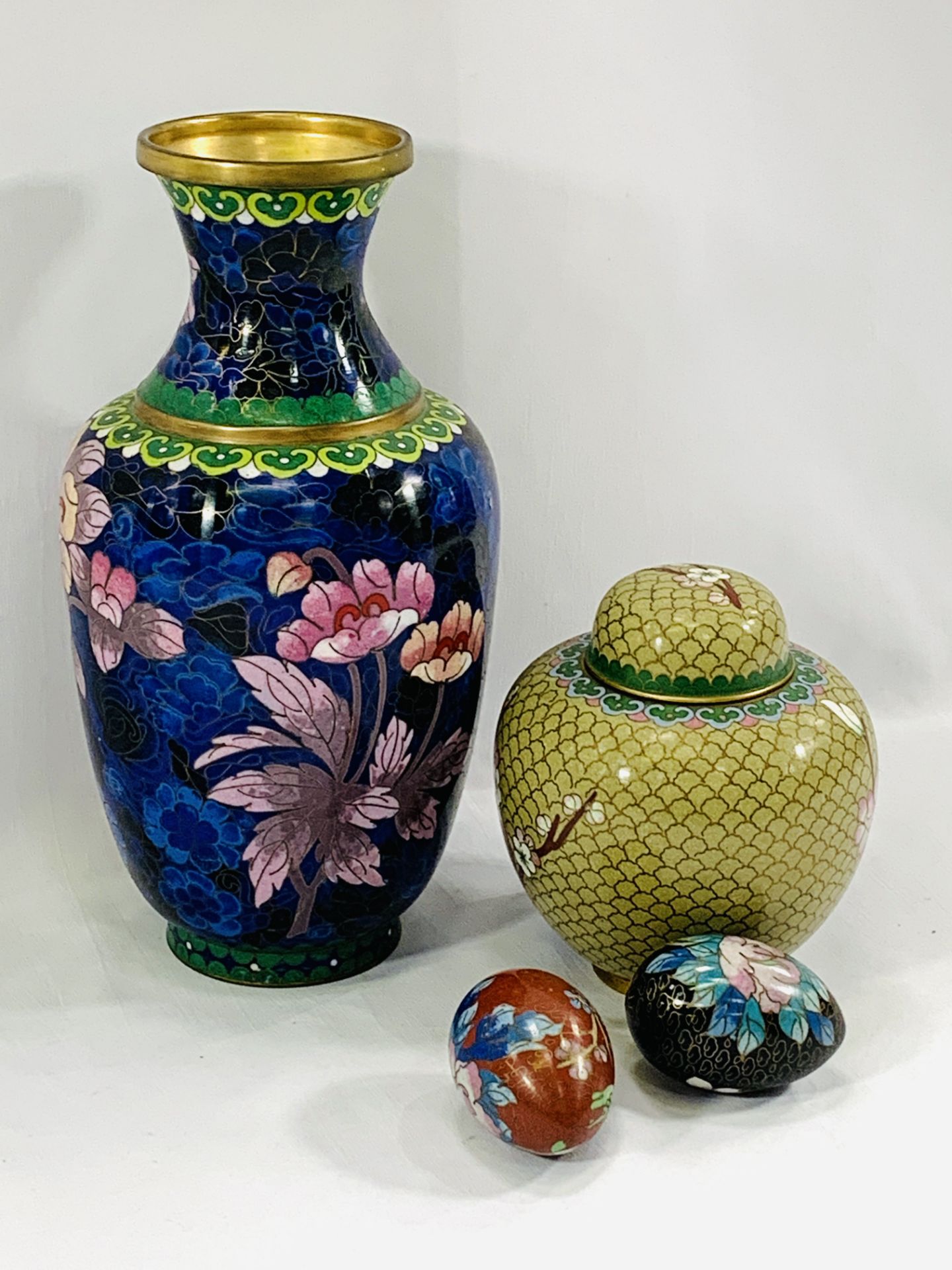 A quantity of cloisonne - Image 2 of 4