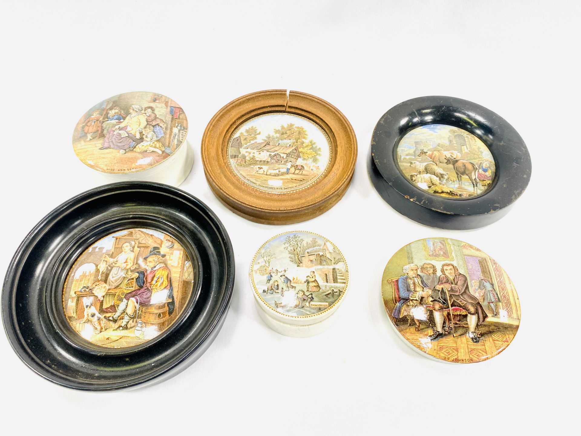 Collection of pot lids