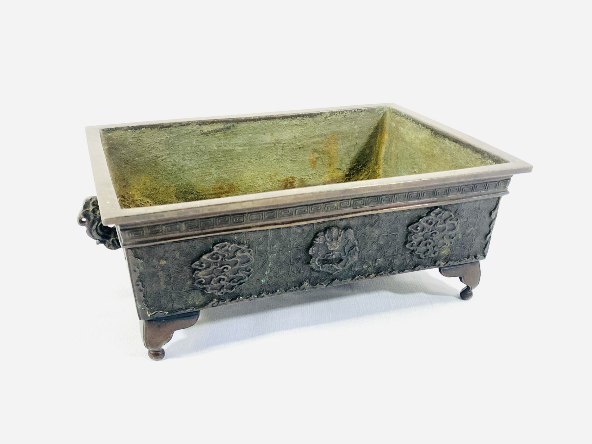 Oriental bronze planter