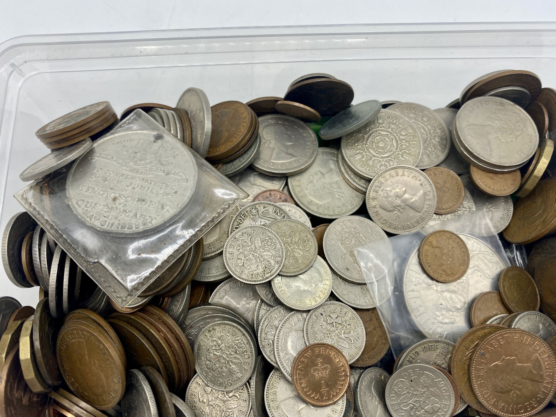 Quantity of British coins - Image 3 of 4