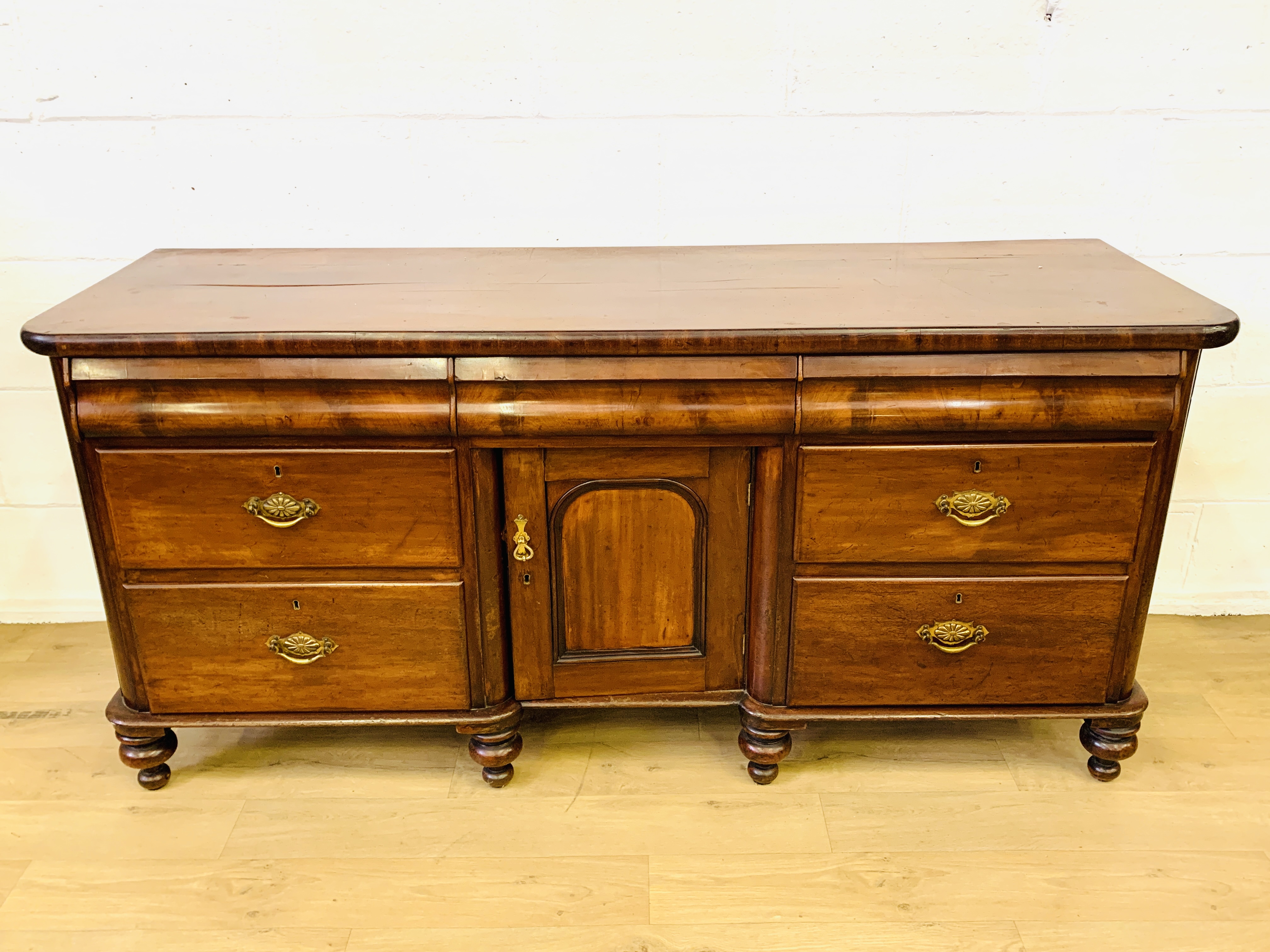 Mahogany sideboard - Image 8 of 8