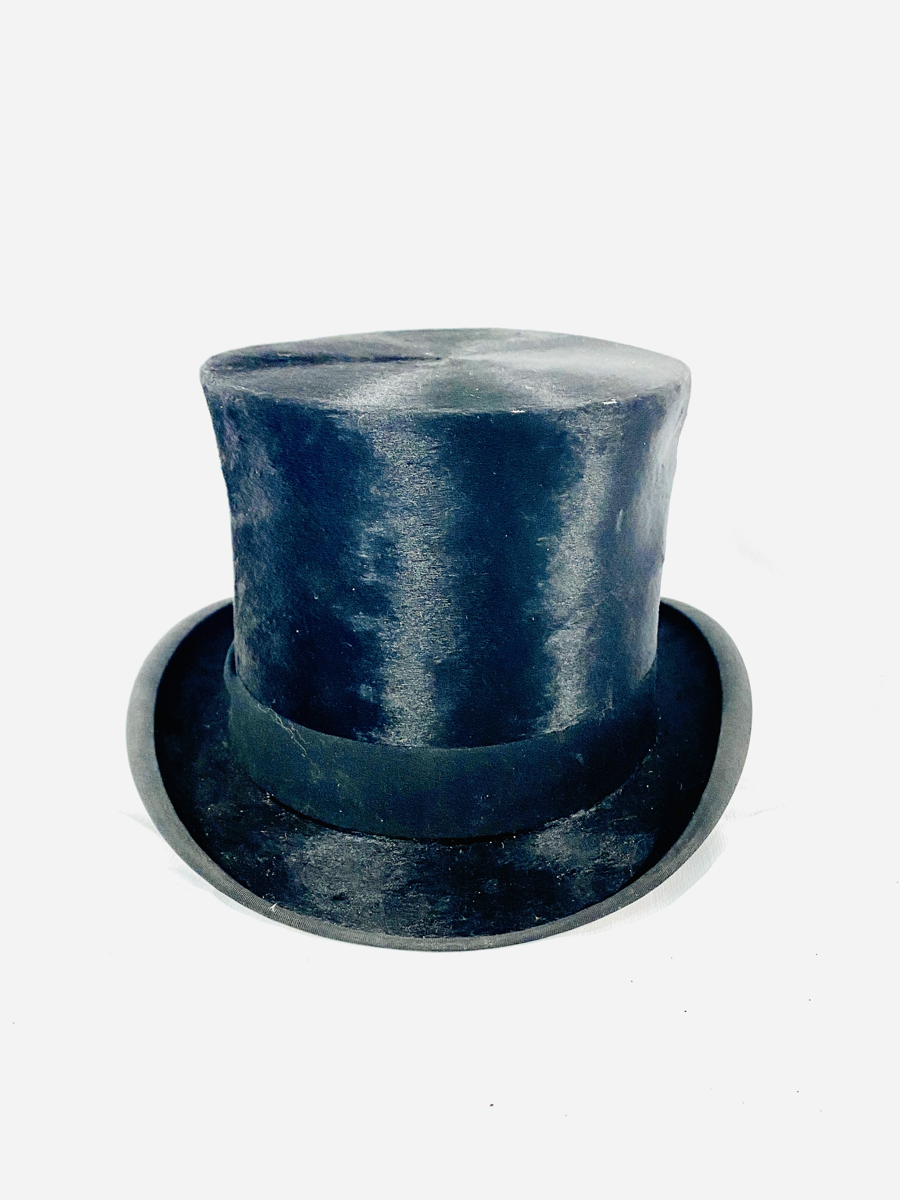 A silk top hat together with a bowler hat - Image 6 of 9