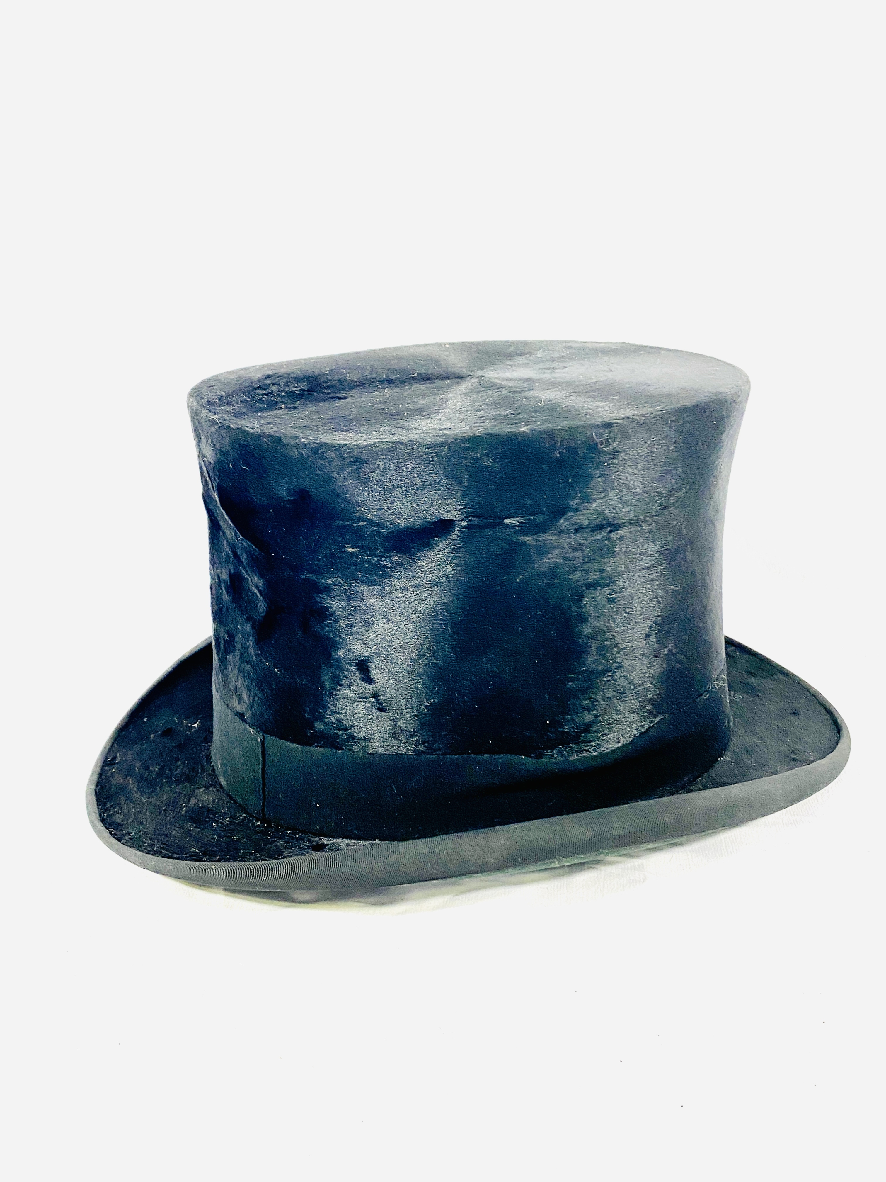 A silk top hat together with a bowler hat - Image 7 of 9