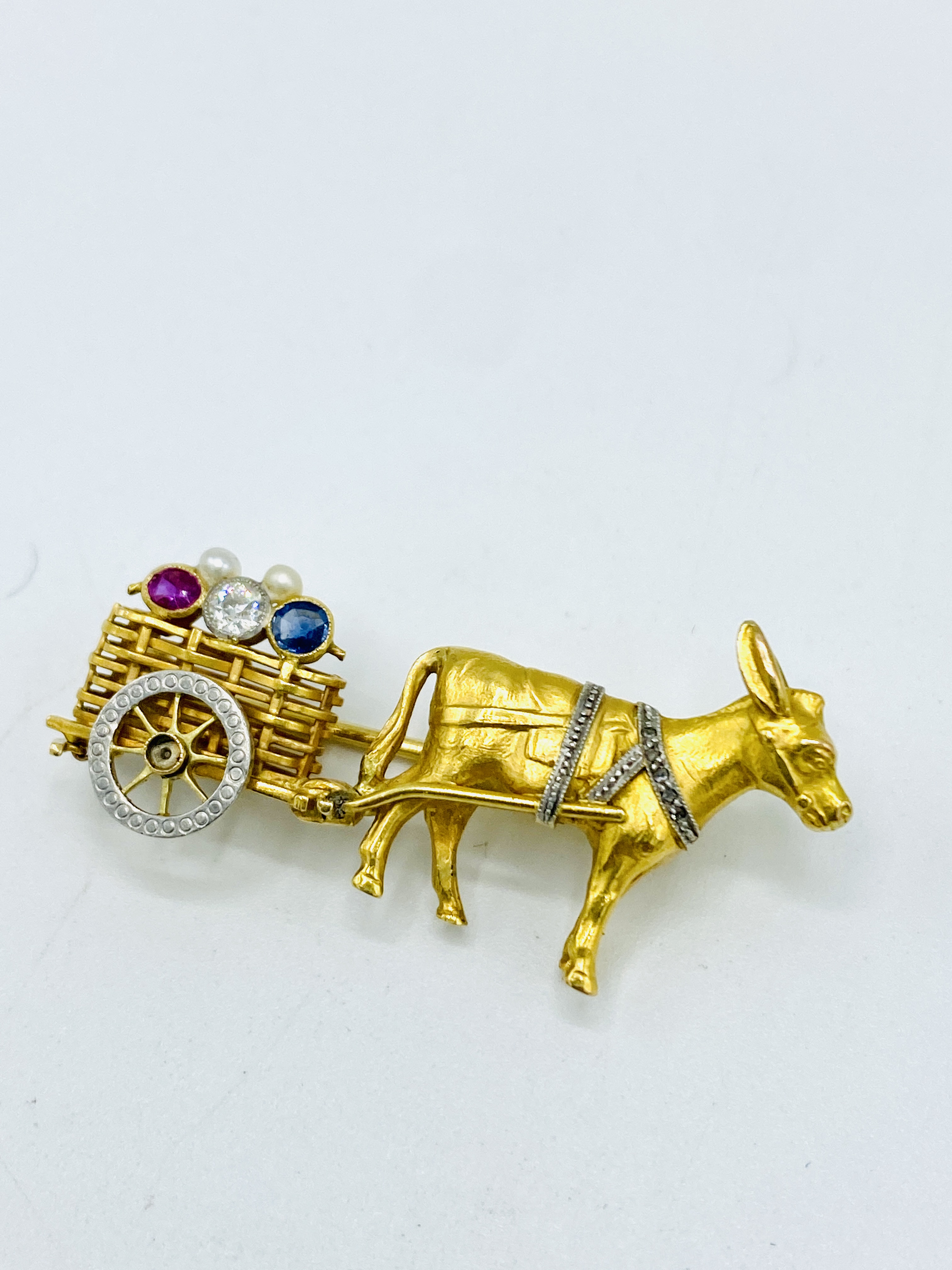 Gem set brooch in the style of a donkey and cart - Image 3 of 4