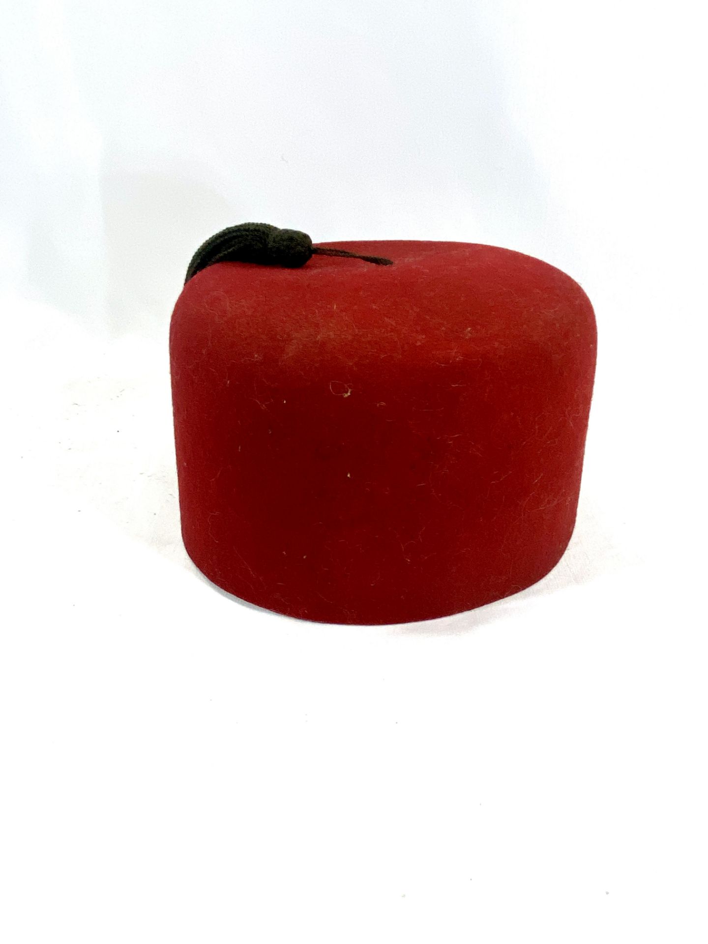War Department fez, as given by Tommy Cooper - Image 3 of 16