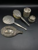 Silver part dressing table set