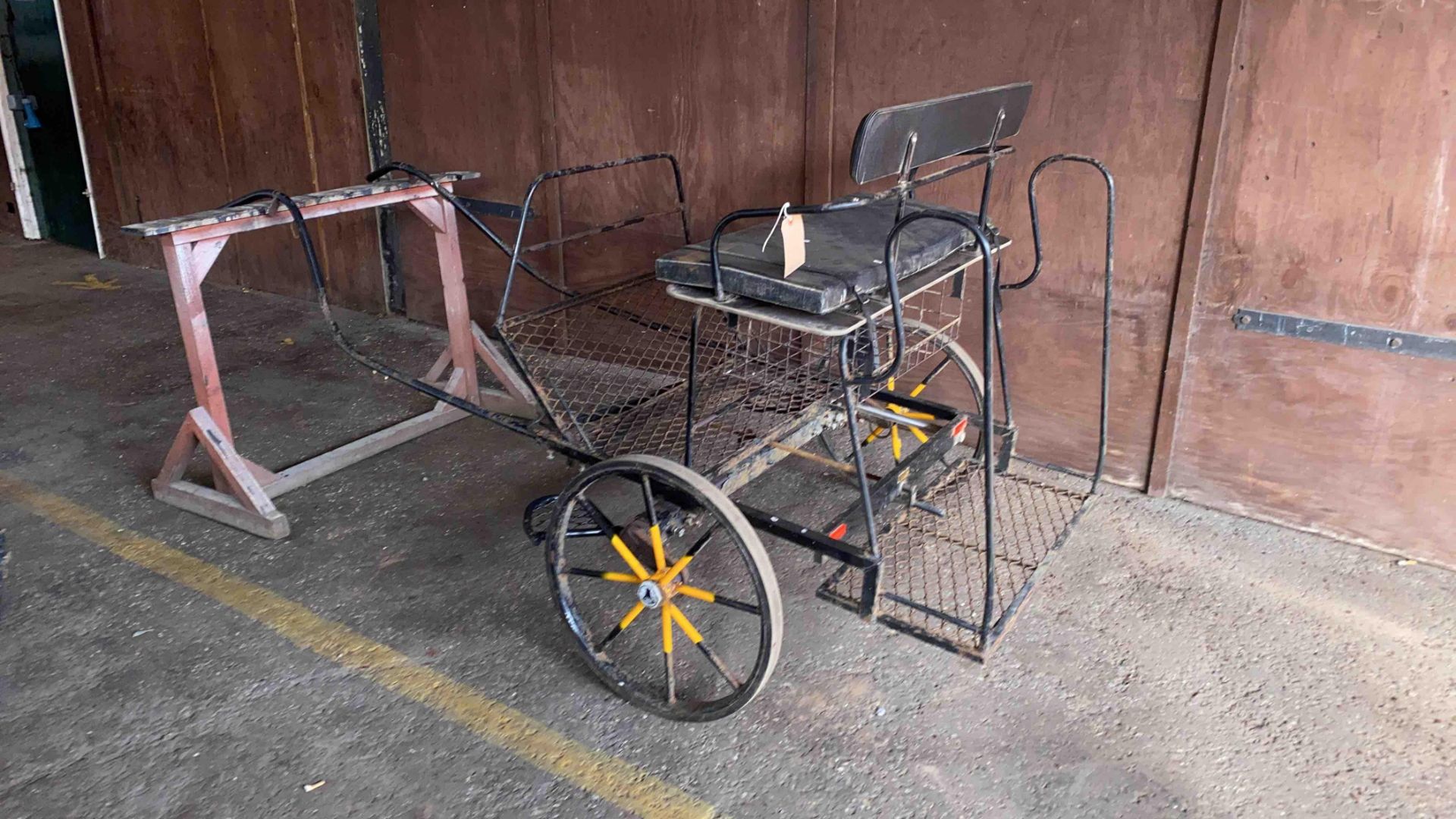 BELLCROWN 2 wheel exercise cart to suit 12 to 13hh - Image 2 of 3