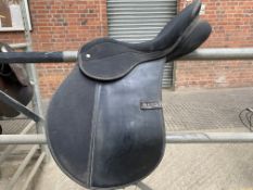 Black synthetic Maxam saddle 17" medium width.