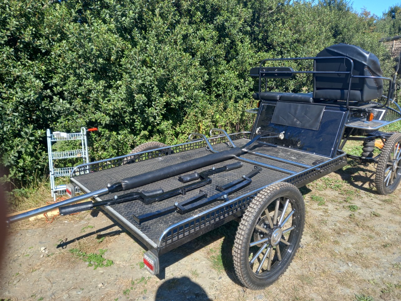 FOUR-WHEEL TRAINING WAGON built in Holland in 2022 to suit 15 to 17hh - Image 2 of 3