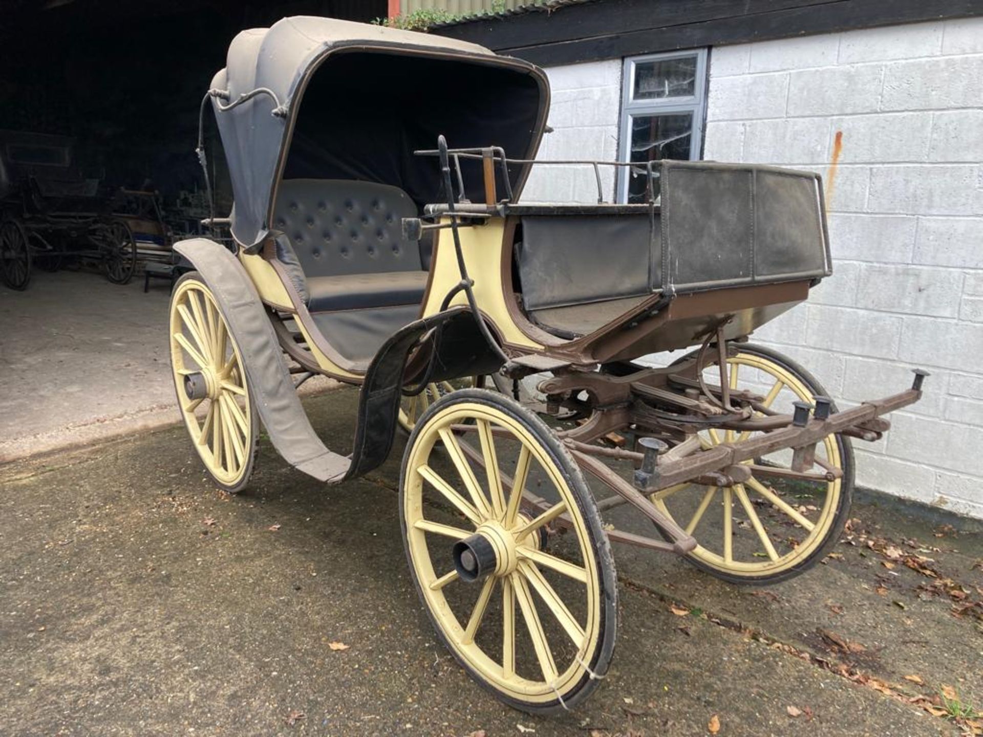 VICTORIA built by Barker & Co. of Chandos St., London to suit 14.2 to 15.2hh single or pair