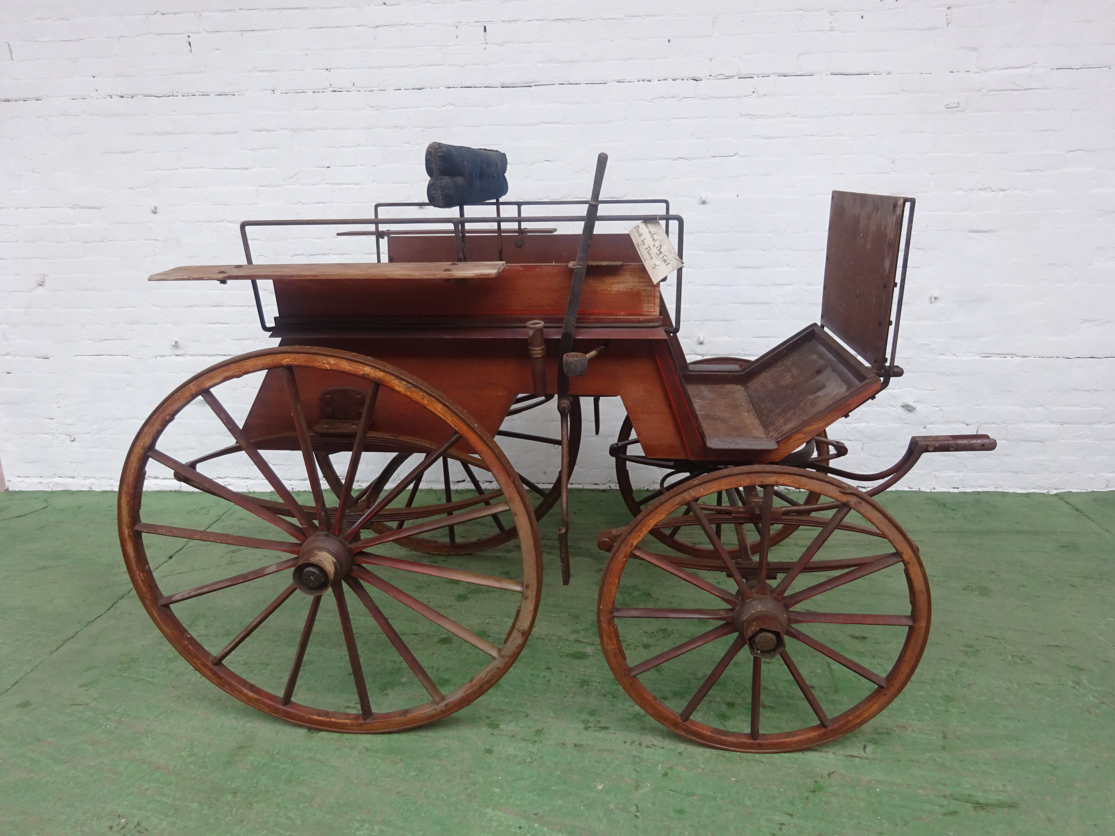 FOUR-WHEELED DOG CART by Thorn of Norwich, to suit 14 to 15hh single