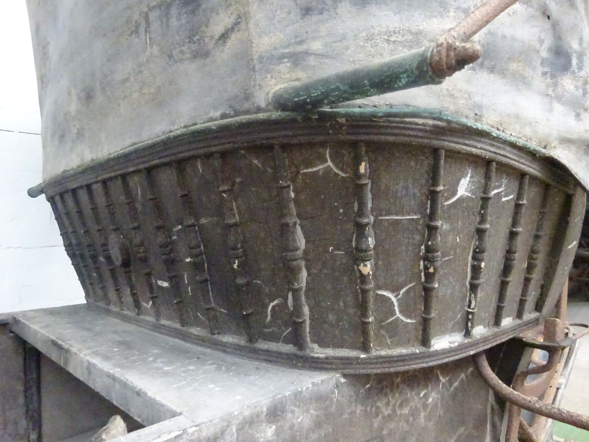 A RARE MAIL PHAETON on perch, telegraph springs, mail axles and iron shod wheels; to suit a pair - Bild 8 aus 11