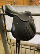 GB made 17.5" Saddle, new. This lot carries VAT.