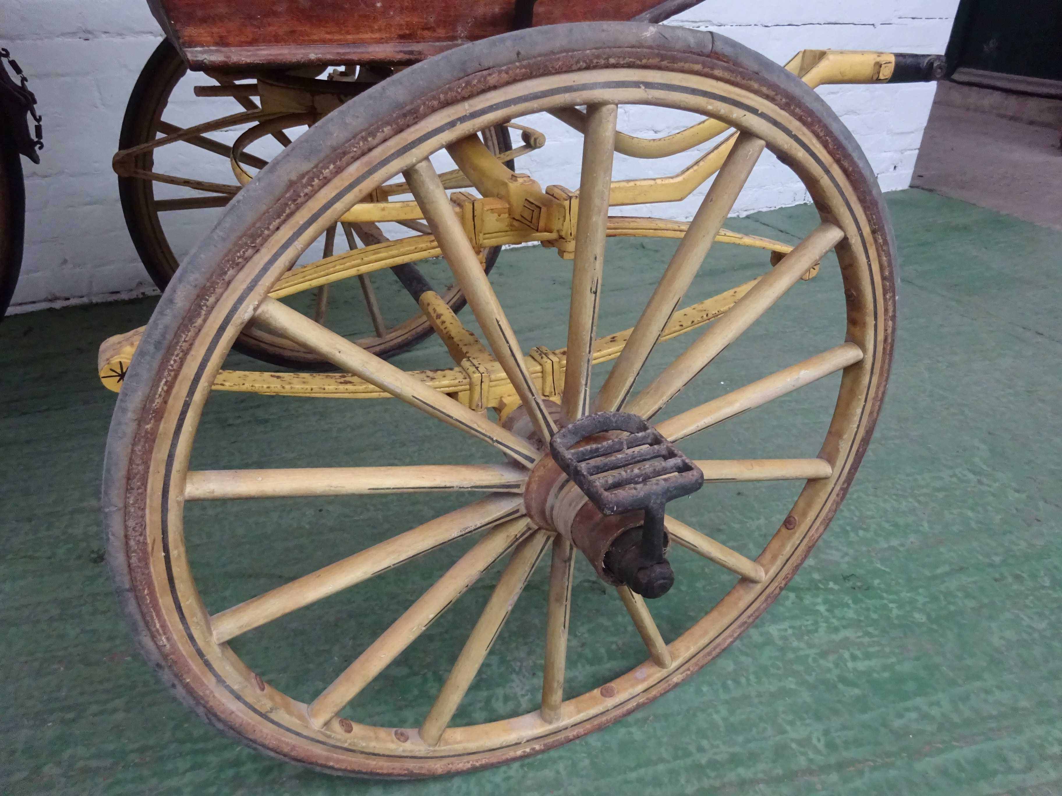 FOUR-WHEELED RALLI CAR, by Reader of Exeter and built for the Simpson family, to suit 14hh and over - Image 5 of 6