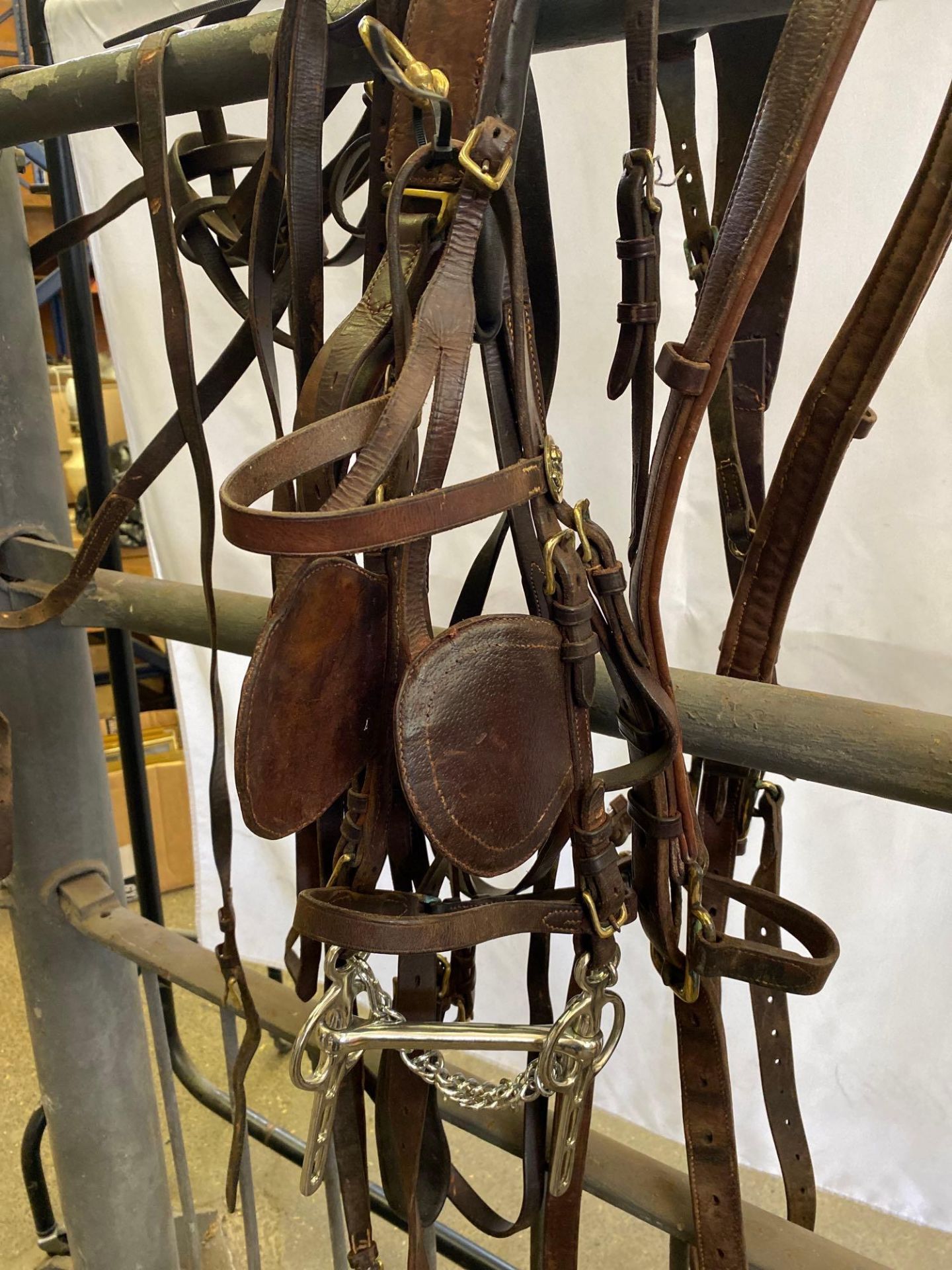 Set of brown pony PAIR harness with breast collars. This lot carries VAT. - Bild 3 aus 6