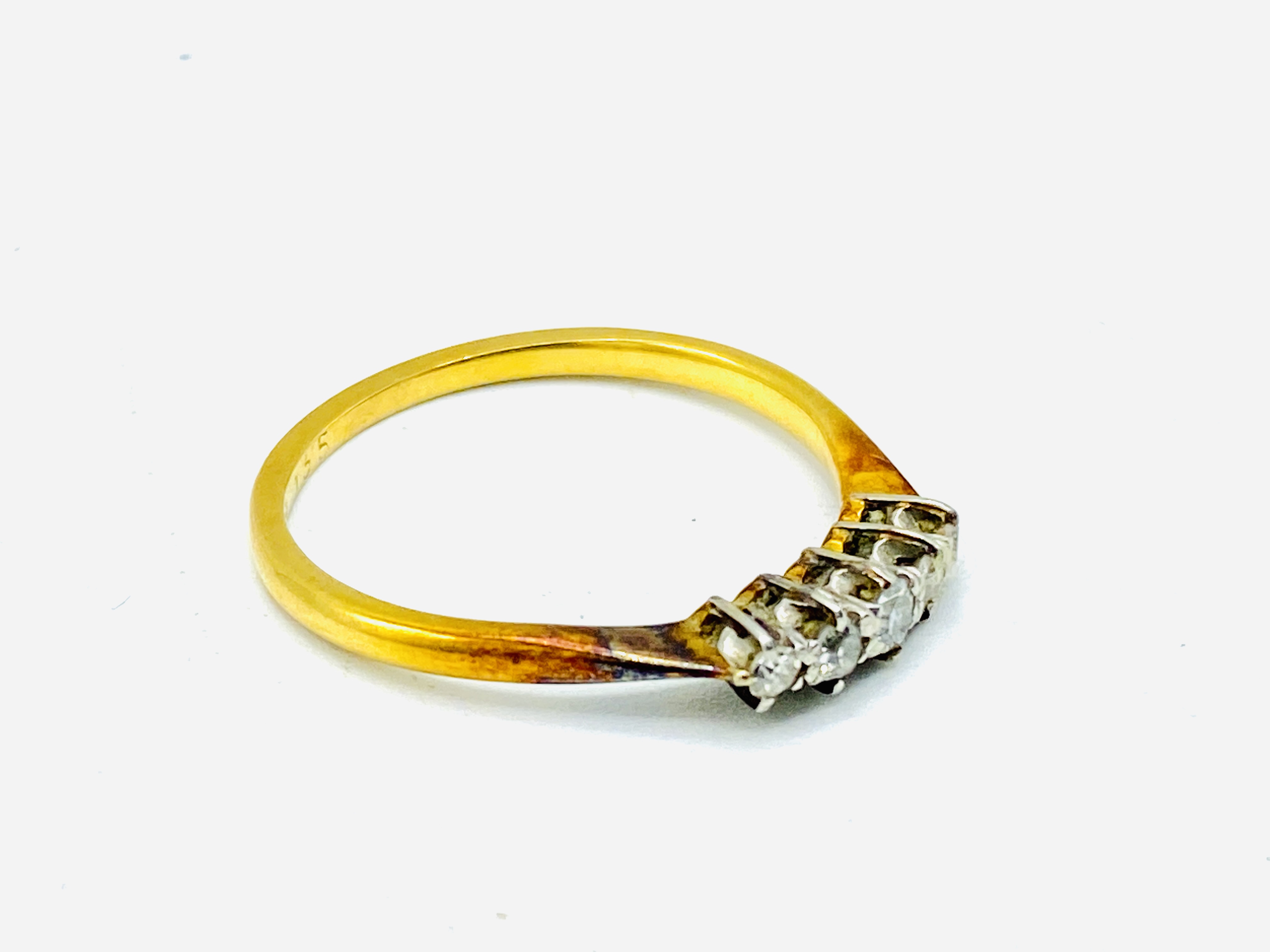 18ct gold and diamond ring - Image 6 of 6