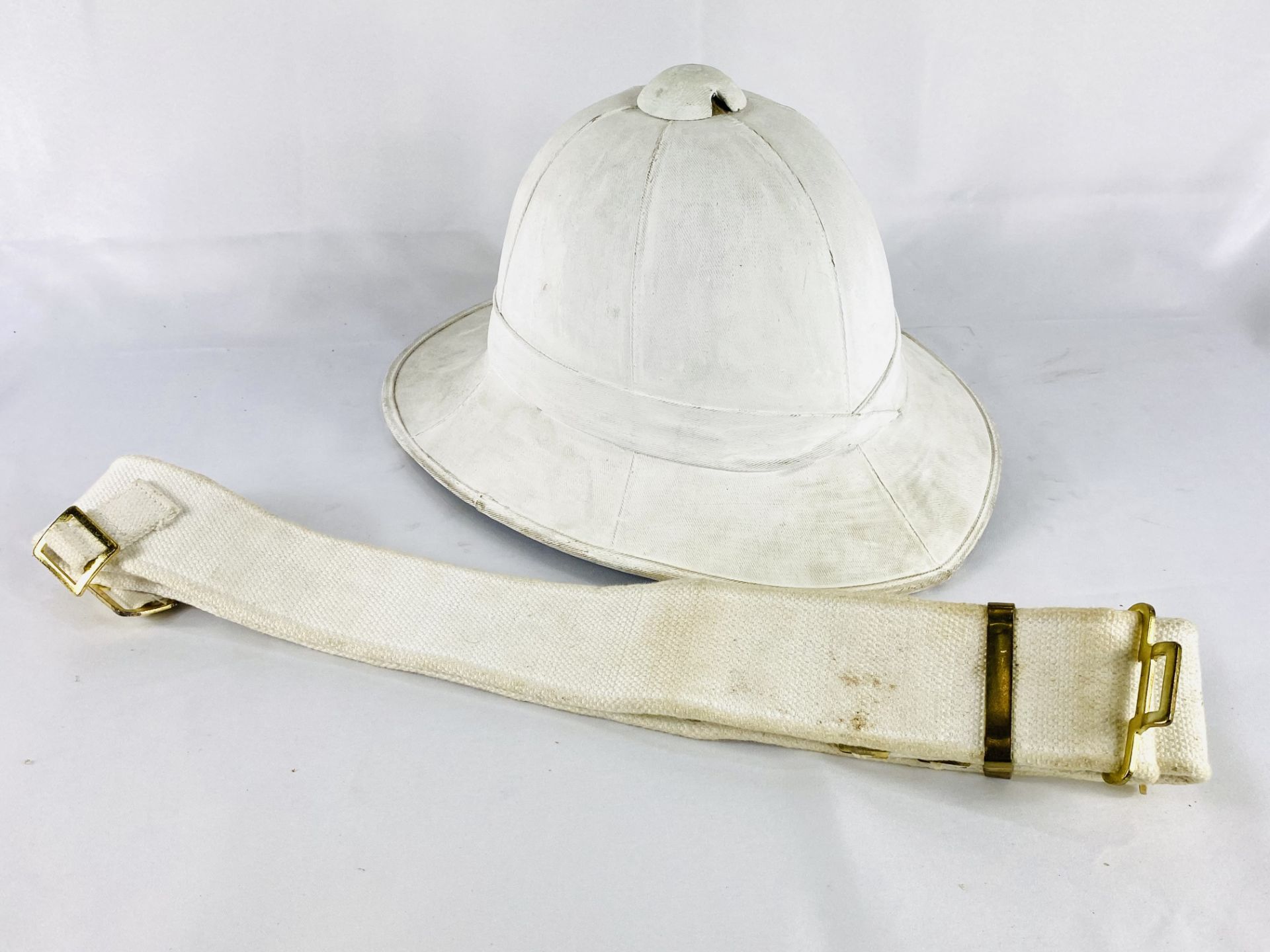 Pith helmet