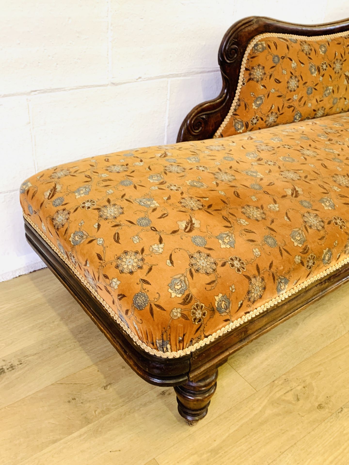 Victorian chaise longue - Image 5 of 5