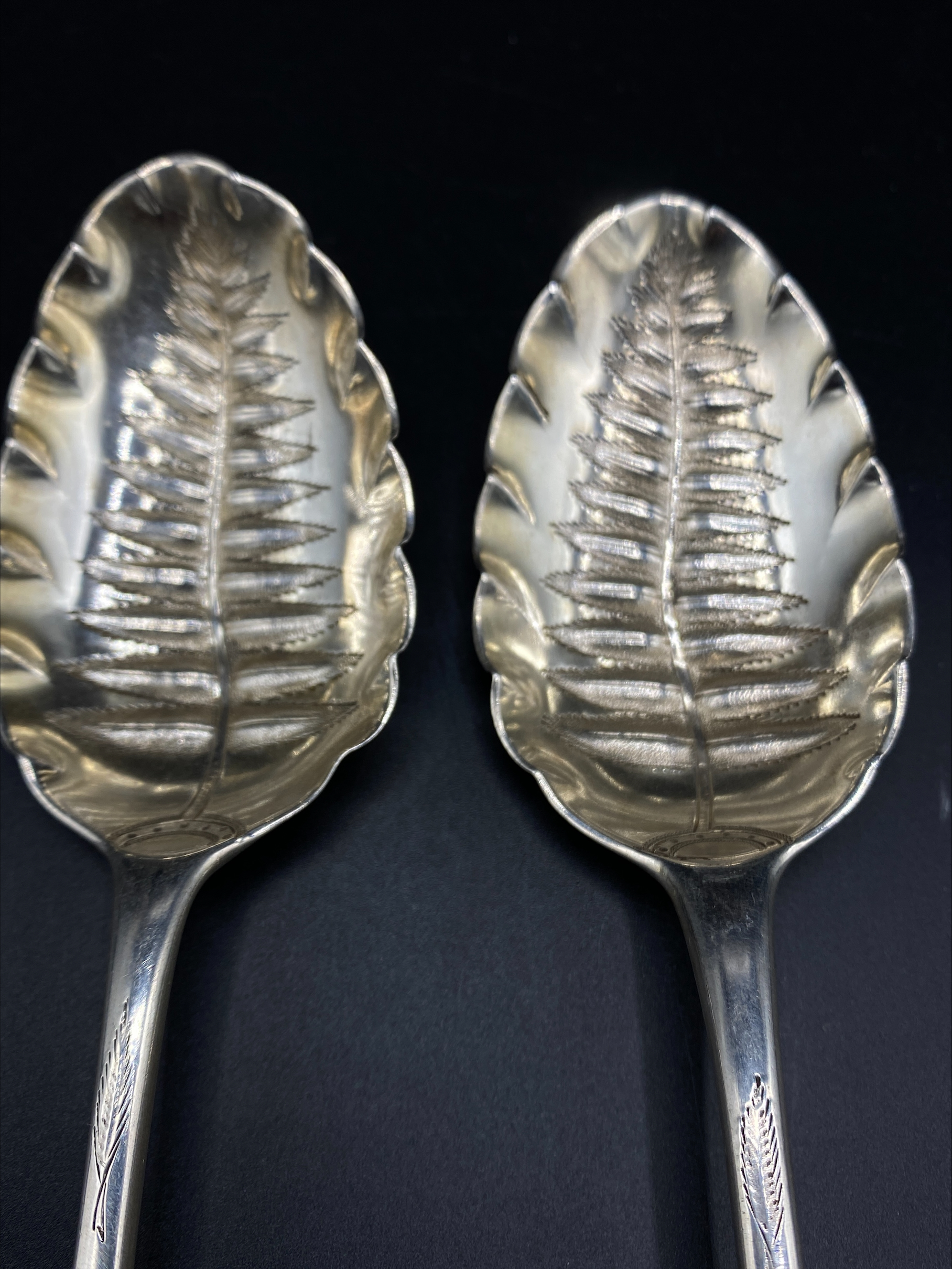 Pair of George III compote spoons - Image 4 of 5