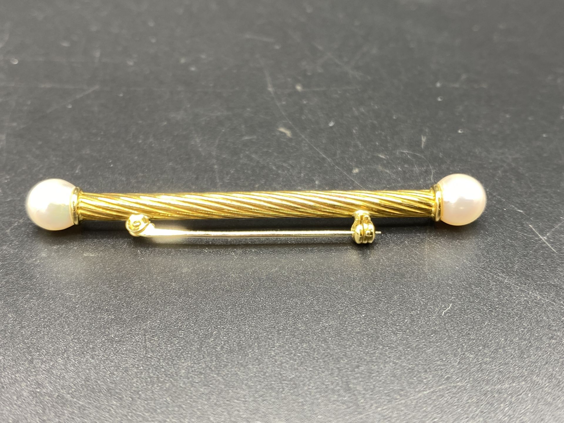 18ct gold brooch set with pearls - Image 4 of 4