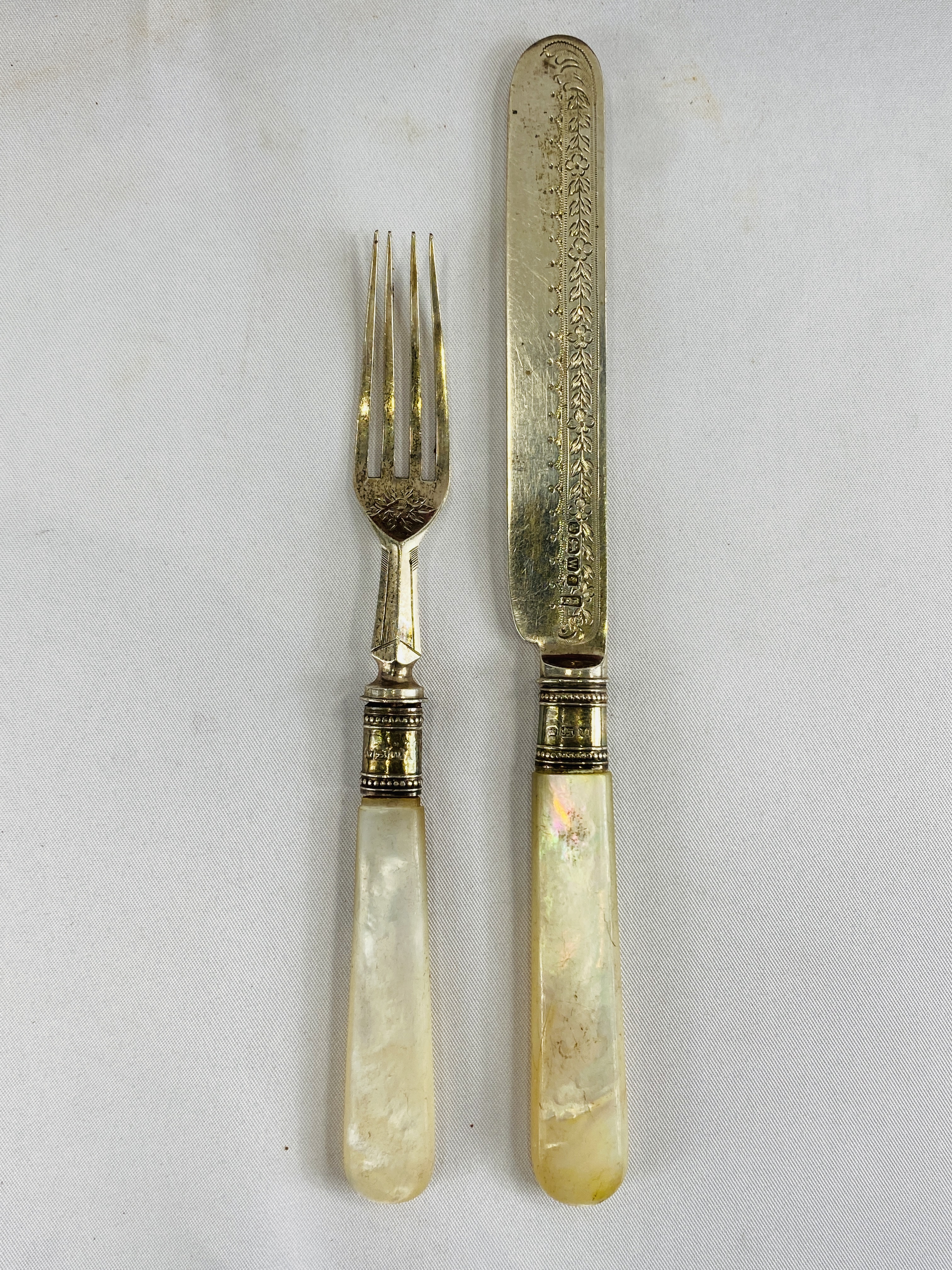 Mahogany canteen of cutlery with silver knife blades and fork tines - Image 3 of 6