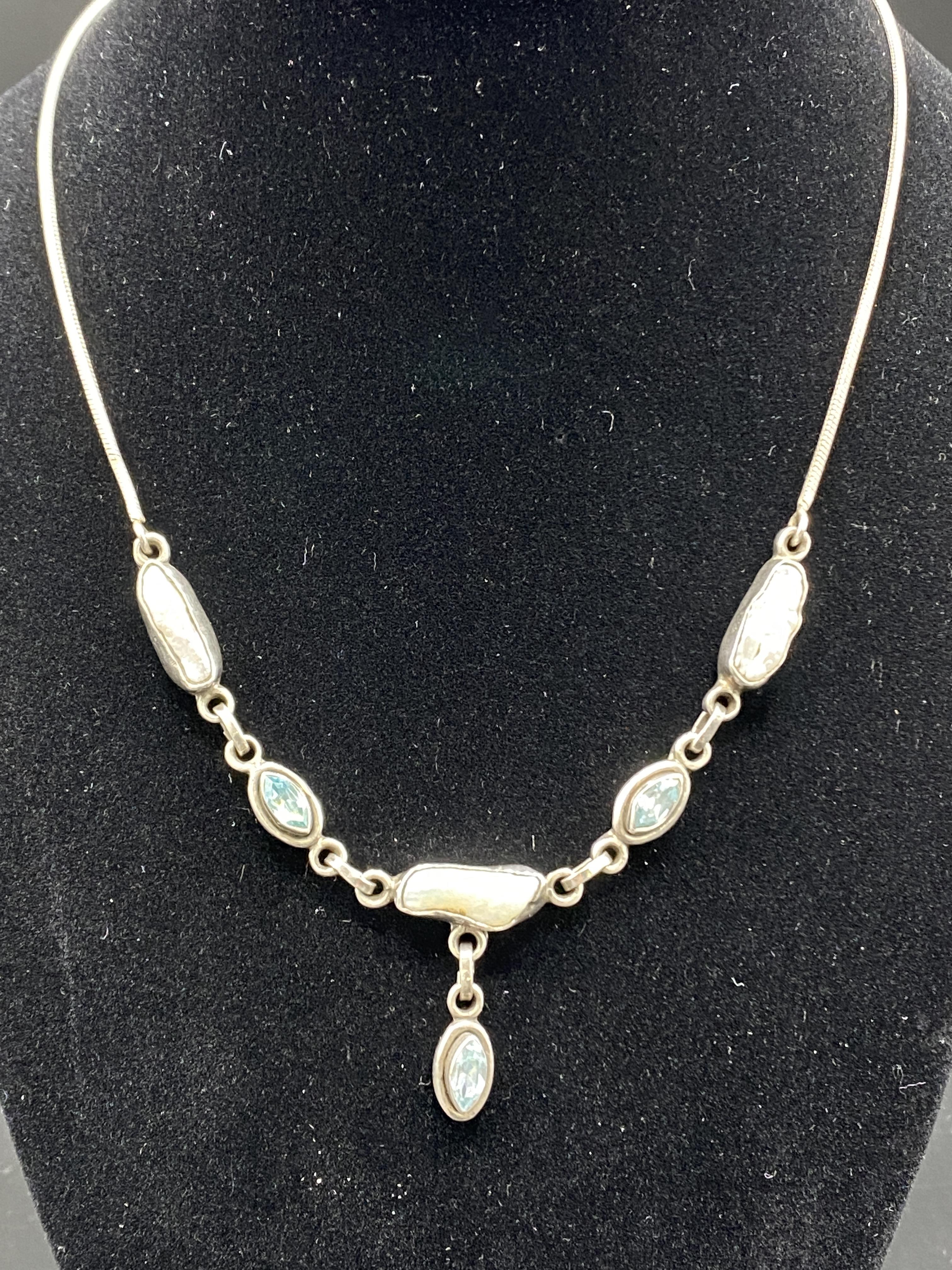 Silver necklace set with pearls - Image 2 of 4