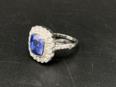 18ct white gold sapphire and diamond ring