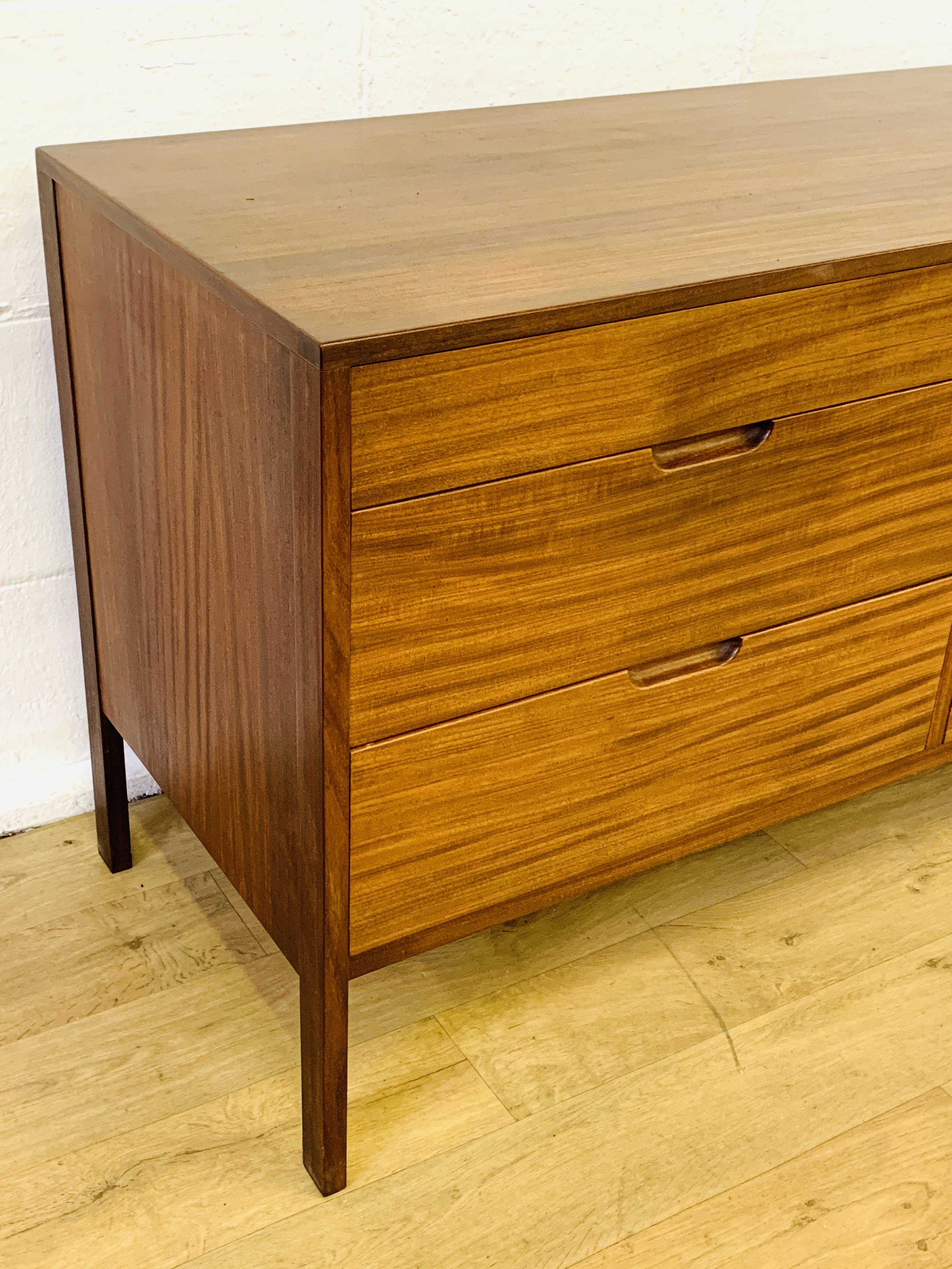 Teak chest of drawers - Image 4 of 7