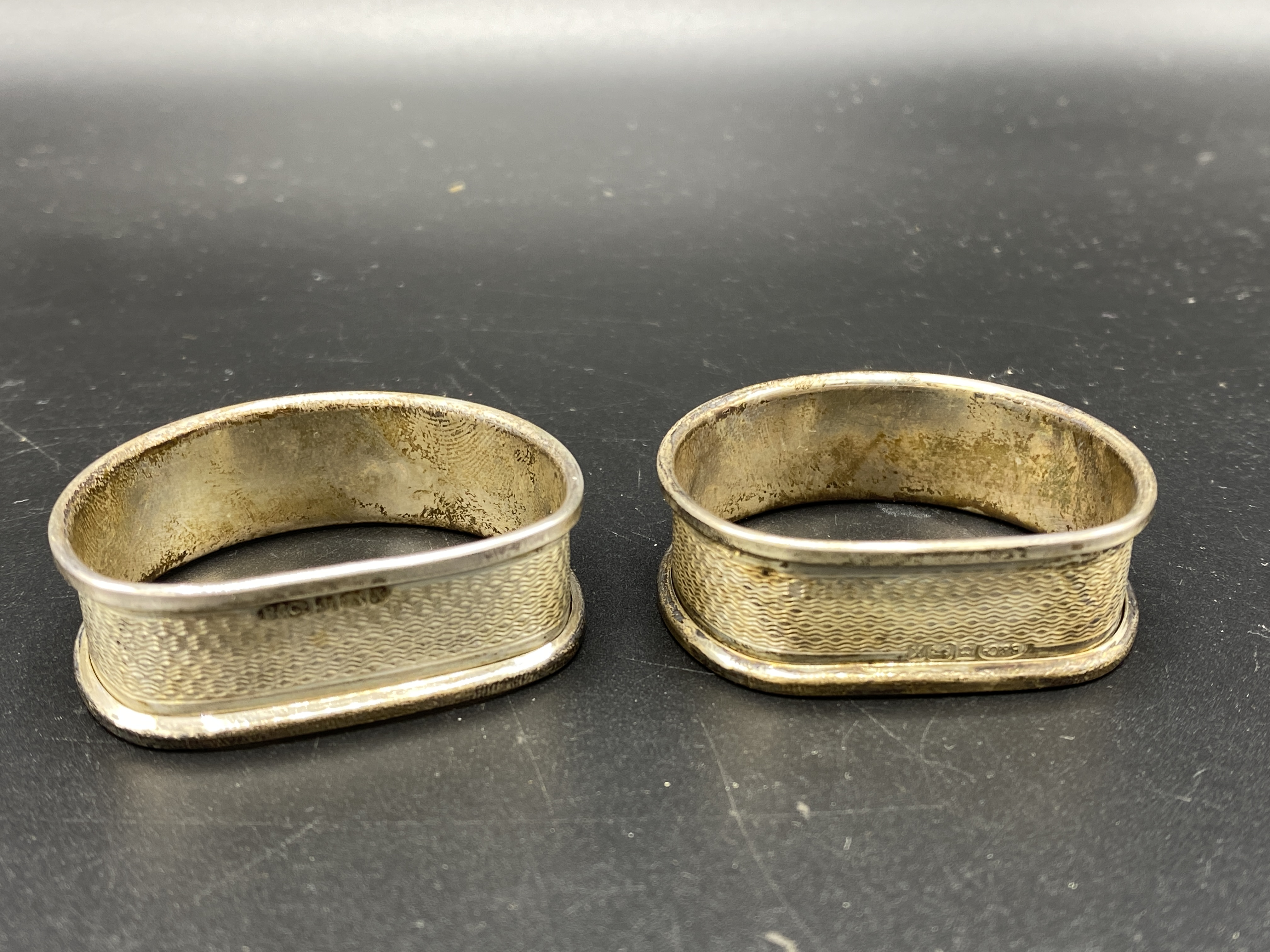 Four silver napkin rings - Image 5 of 5