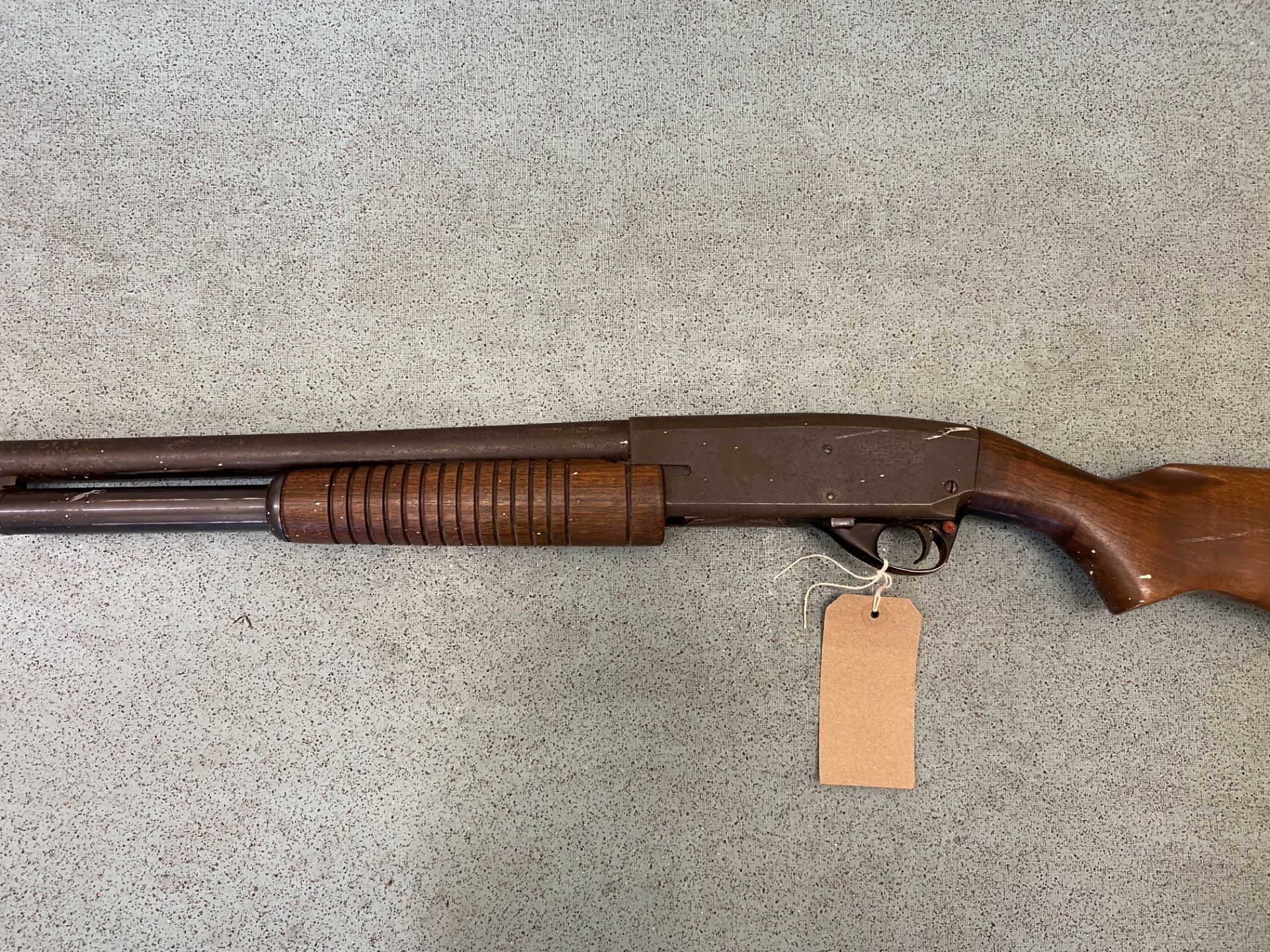 Savage12 bore pump action shotgun, Shotgun licence is required to possess this gun. - Image 2 of 2