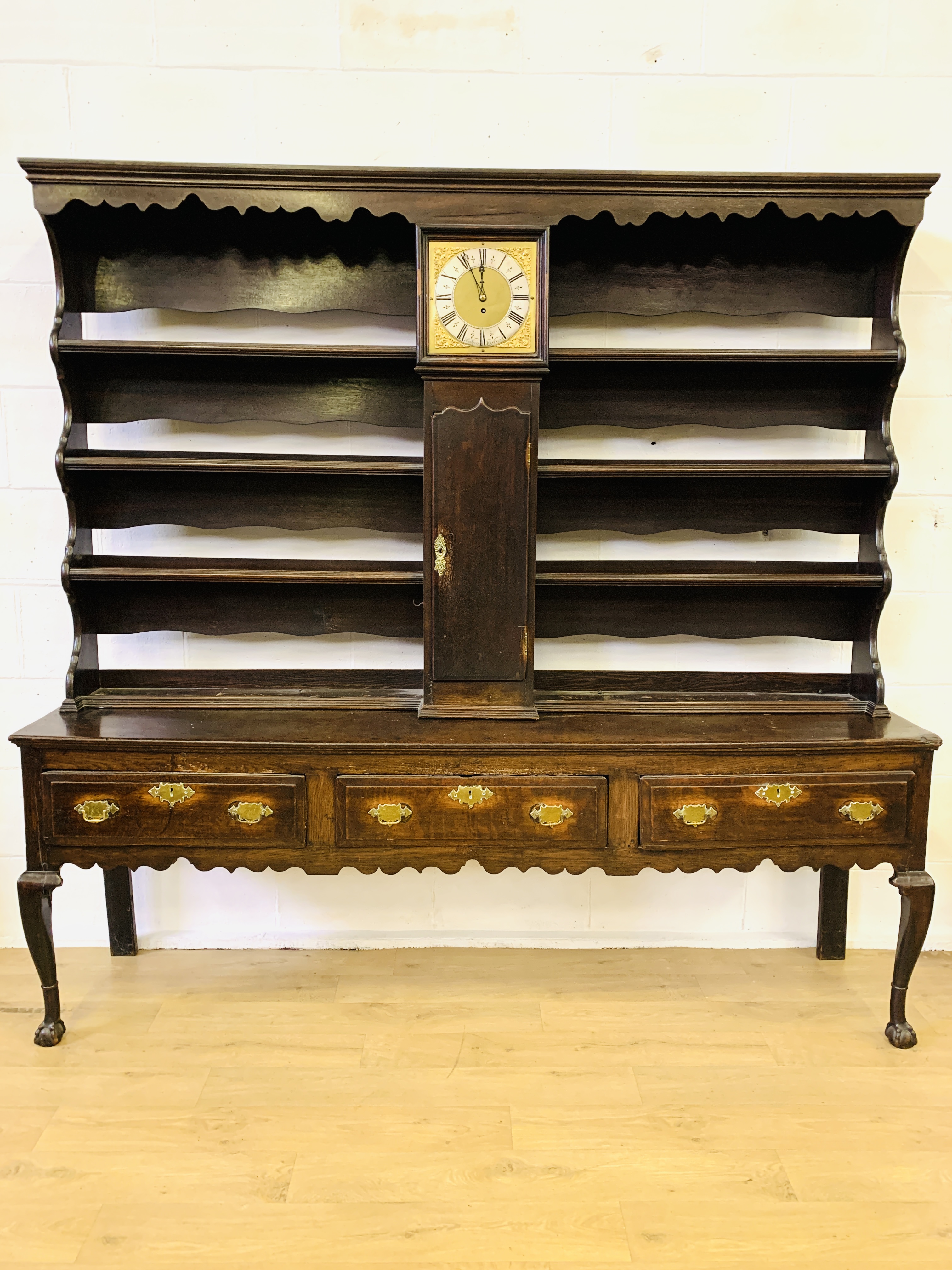 18th century mahogany dresser - Image 4 of 12