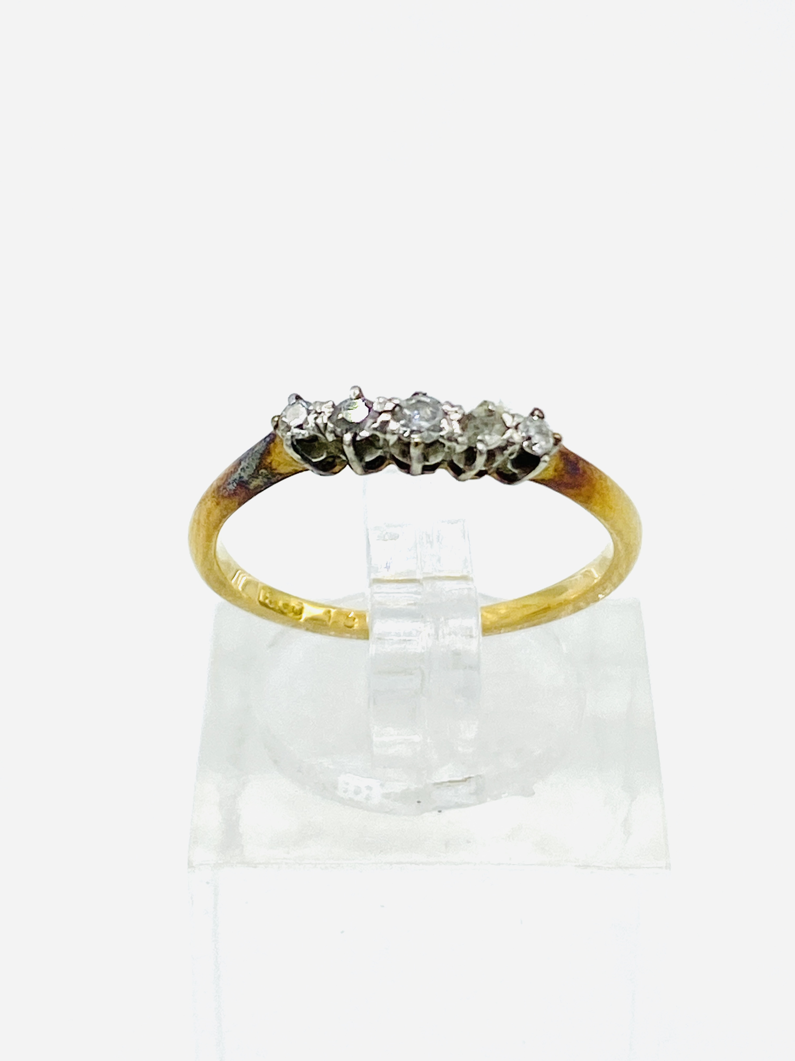 18ct gold and diamond ring - Image 4 of 6