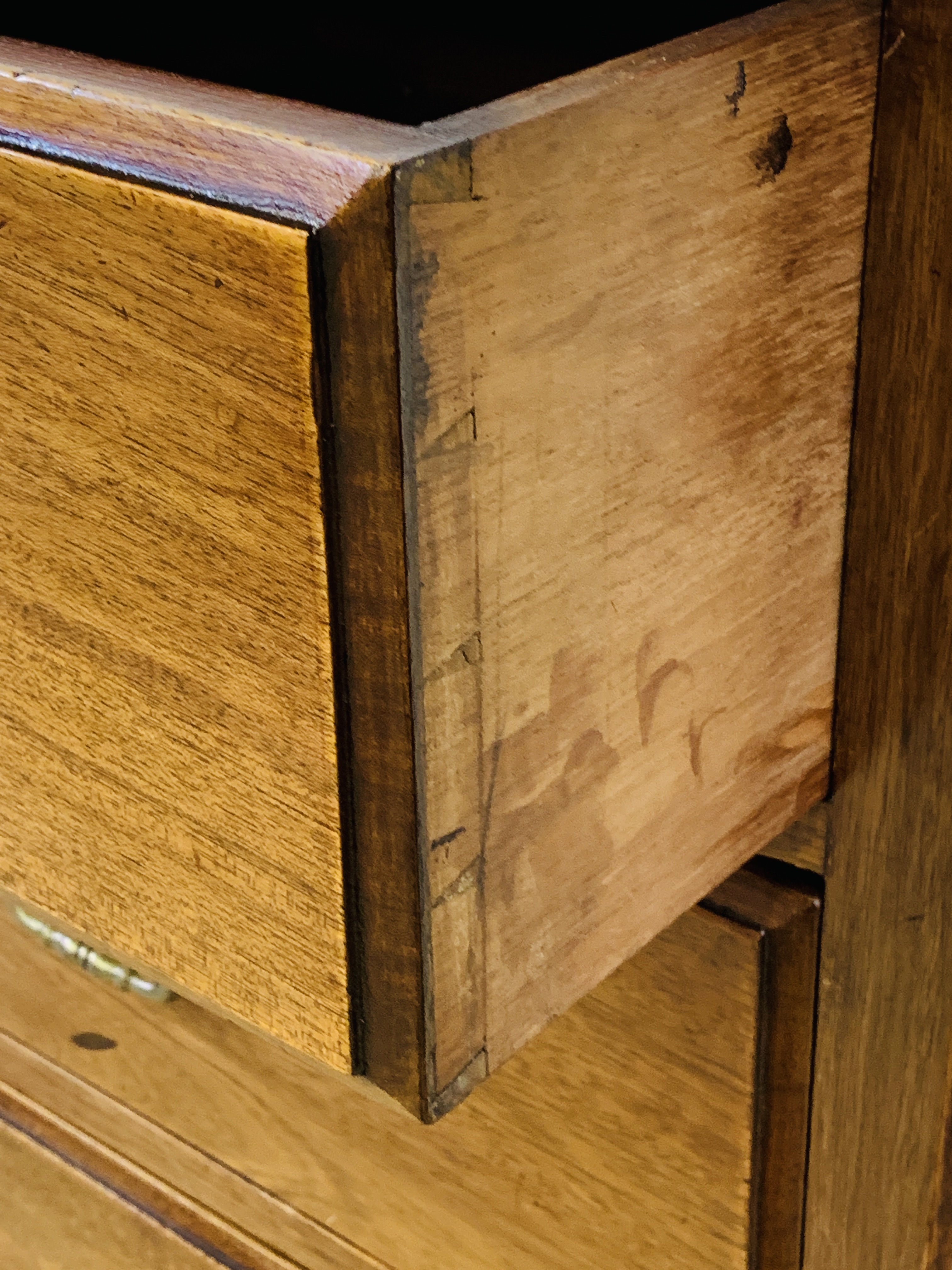 Mahogany chest of drawers - Image 4 of 8