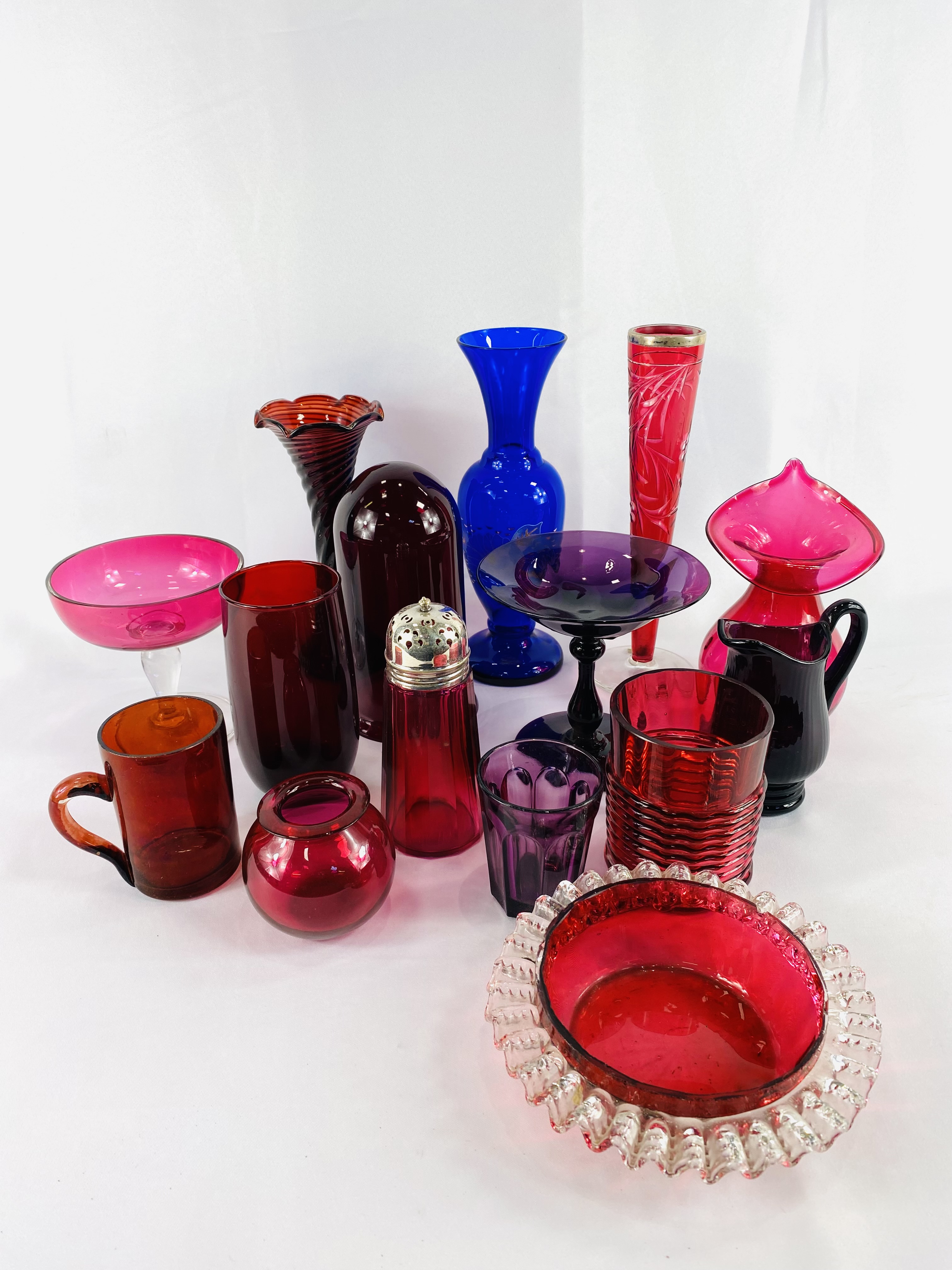 Quantity of cranberry and other glass - Image 3 of 4
