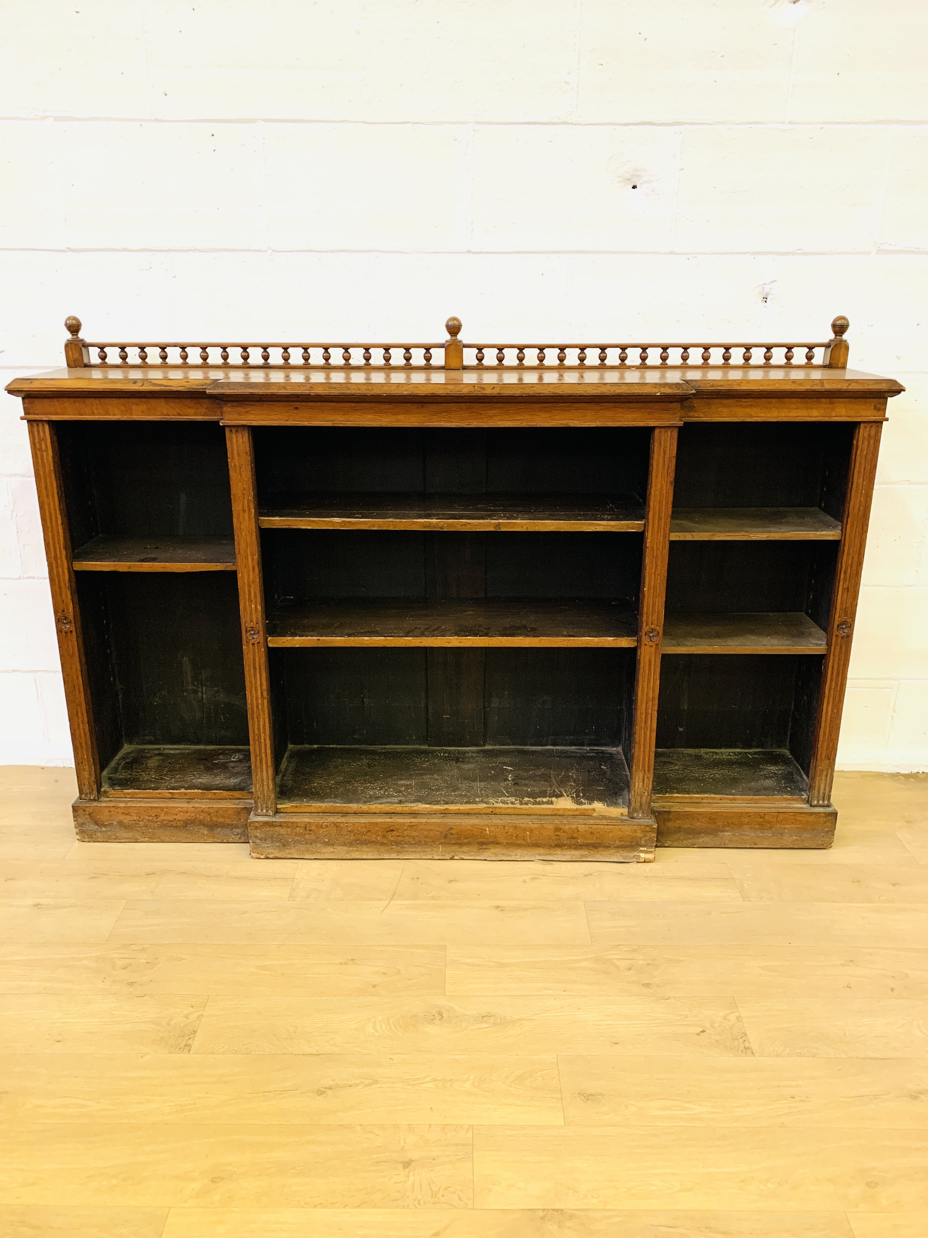 Victorian breakfront bookcase - Image 5 of 5