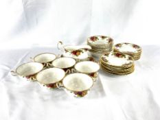 Quantity of Royal Albert Country Roses tableware