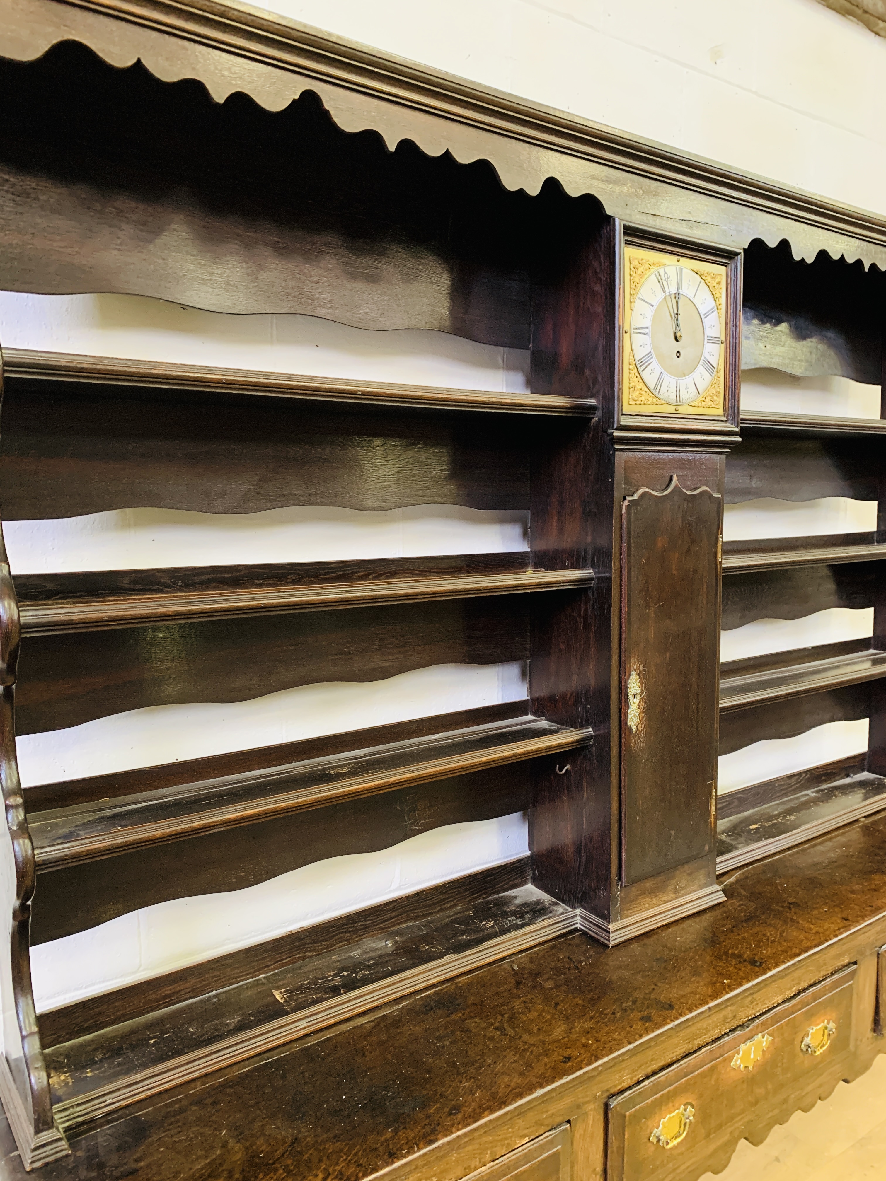 18th century mahogany dresser - Image 10 of 12