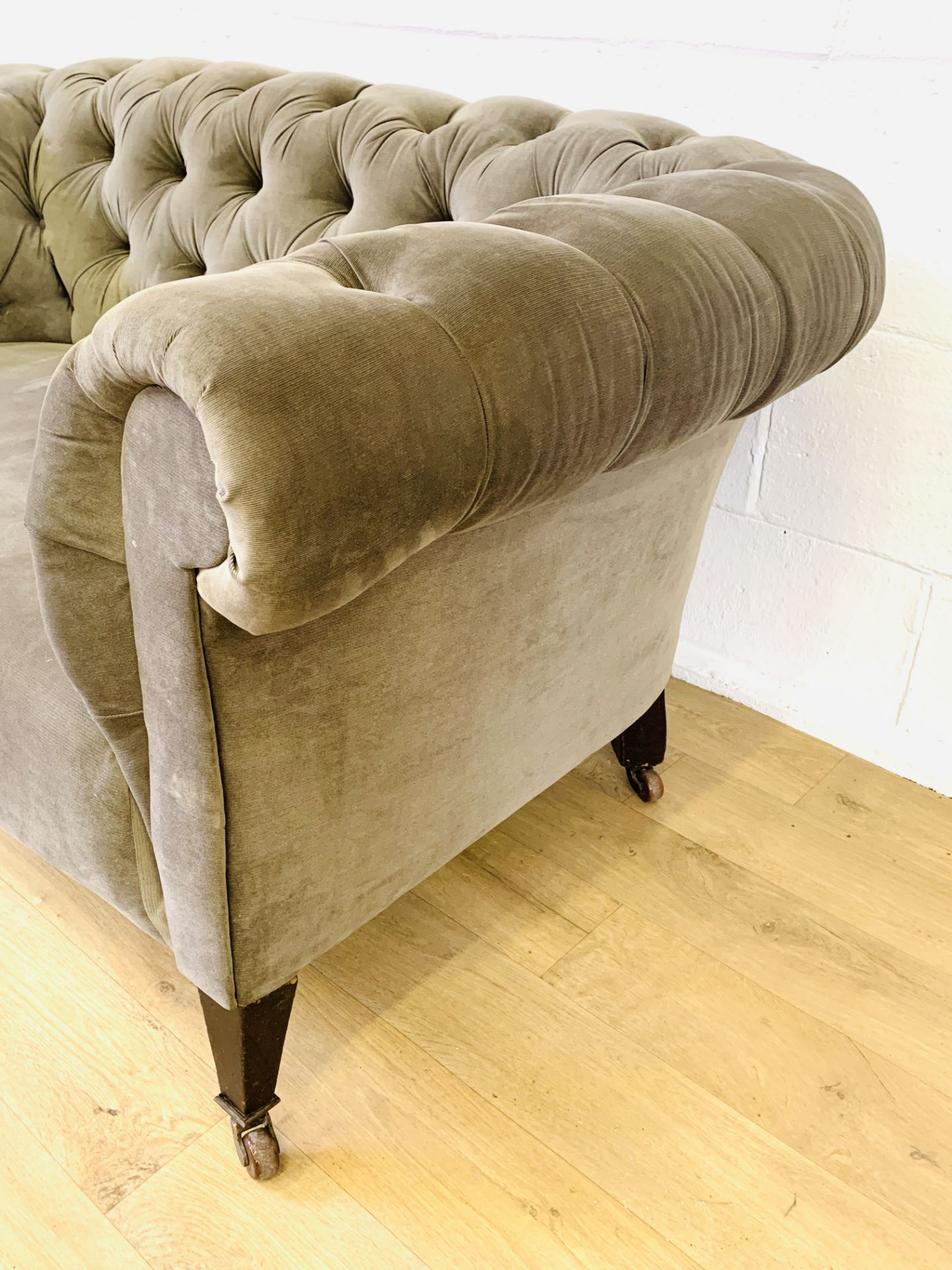 Chesterfield sofa - Bild 2 aus 3