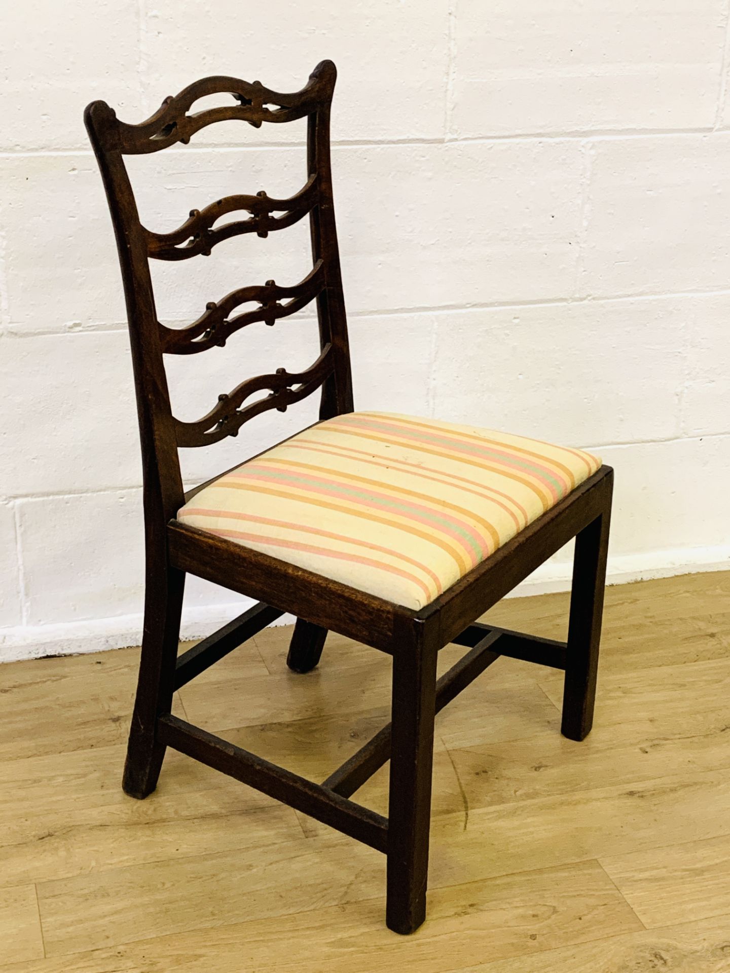 Mahogany ladder back dining chair - Image 3 of 4