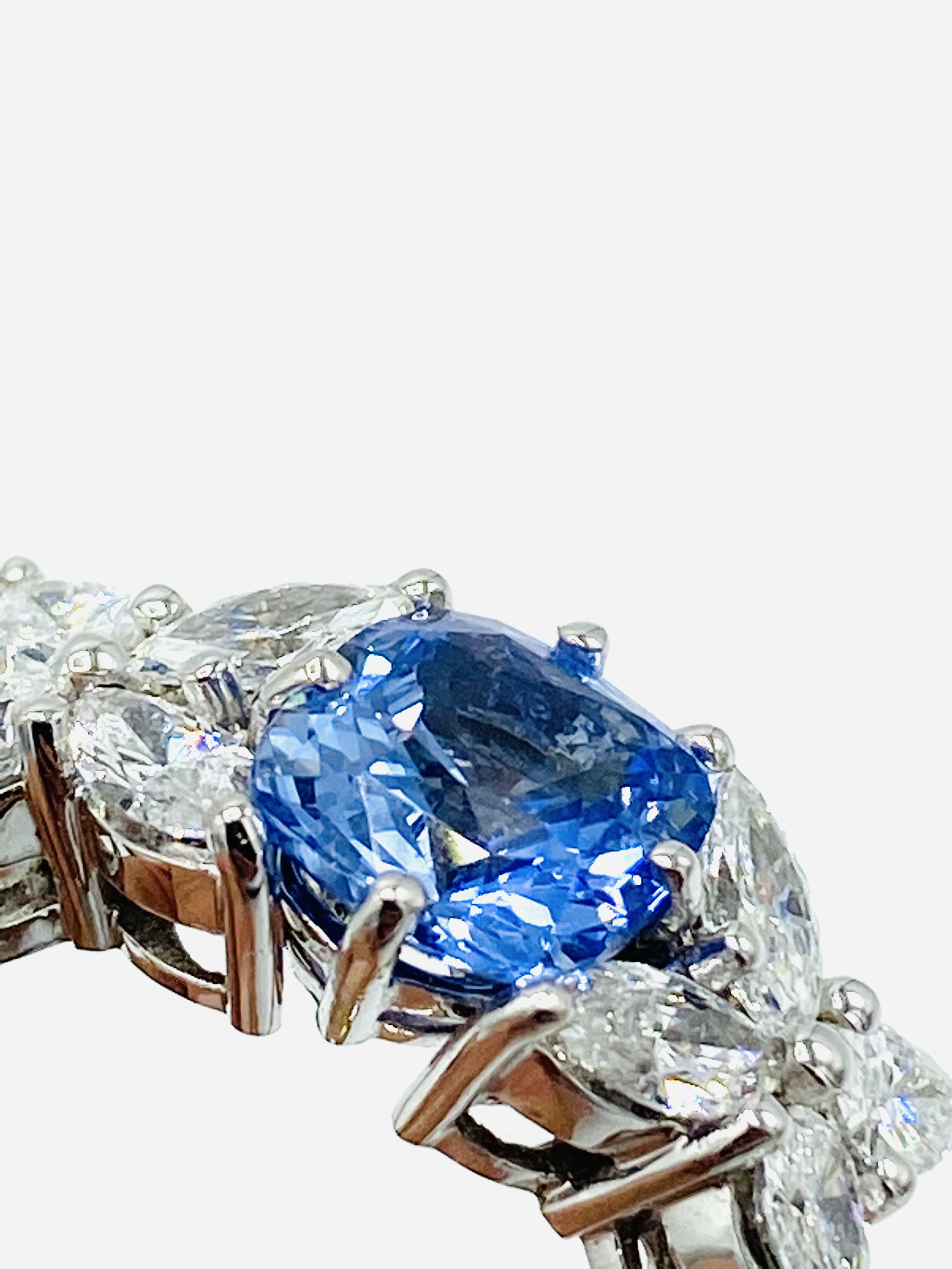 18ct white gold, tanzanite and diamond ring - Image 5 of 5