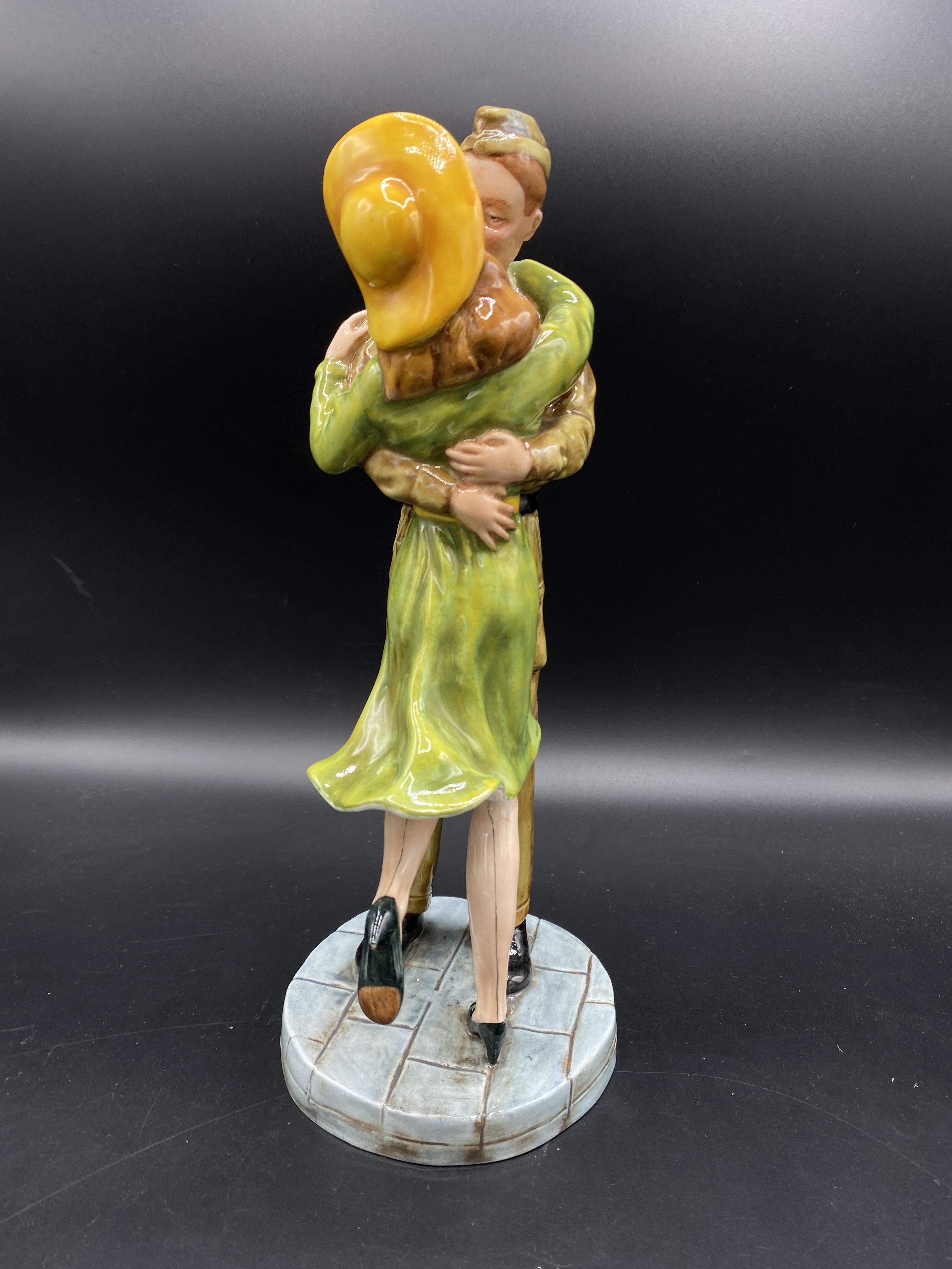 Royal Doulton Prestige figurine 'The Hero Returns' - Bild 4 aus 5