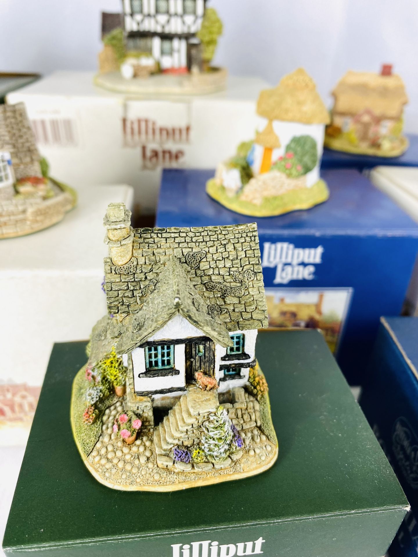 Quantity of 14 boxed (one unboxed) Lilliput Lane Cottages. - Image 5 of 5