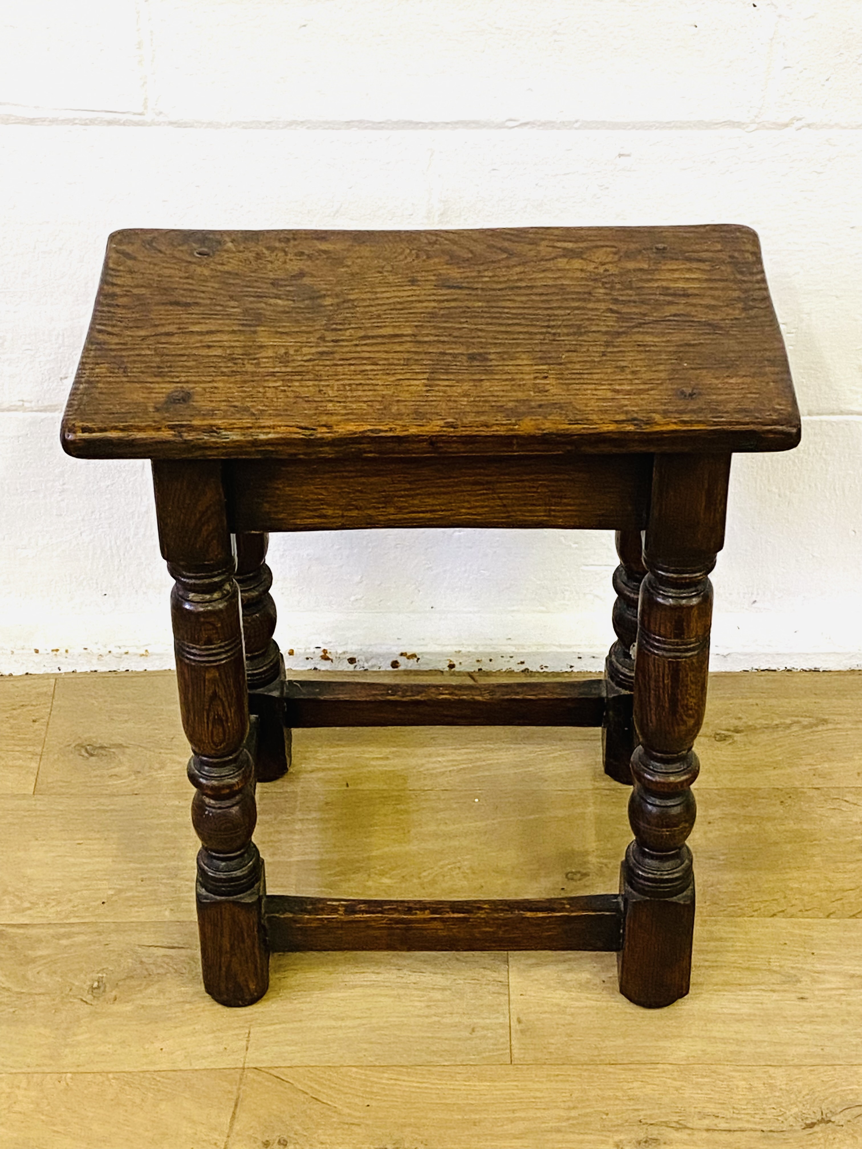 Oak joint stool - Image 4 of 4