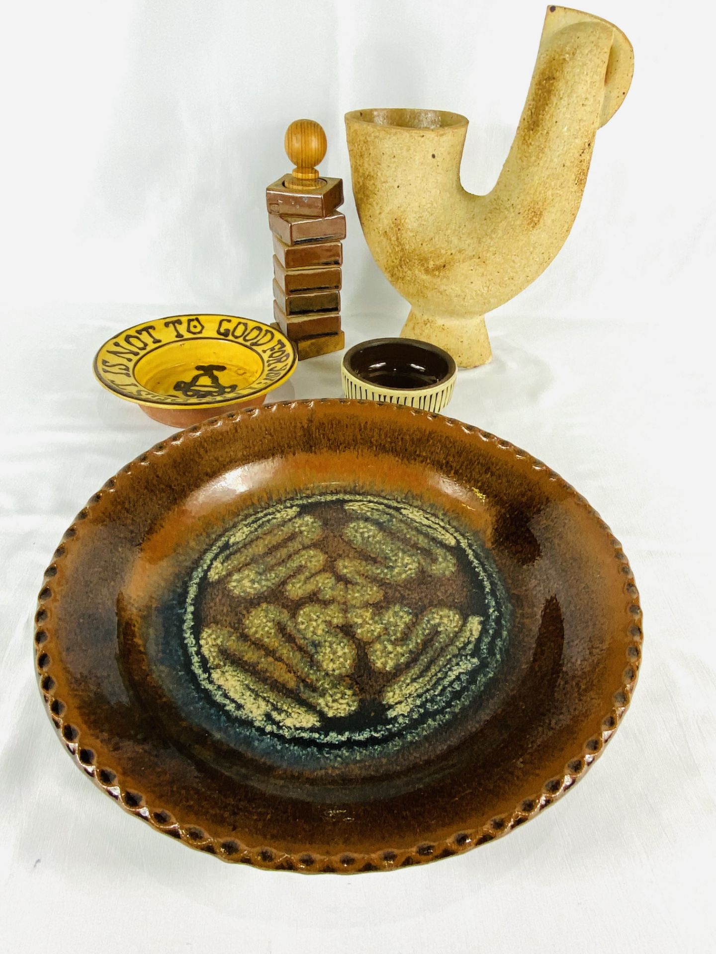 Collection of studio pottery - Image 7 of 7