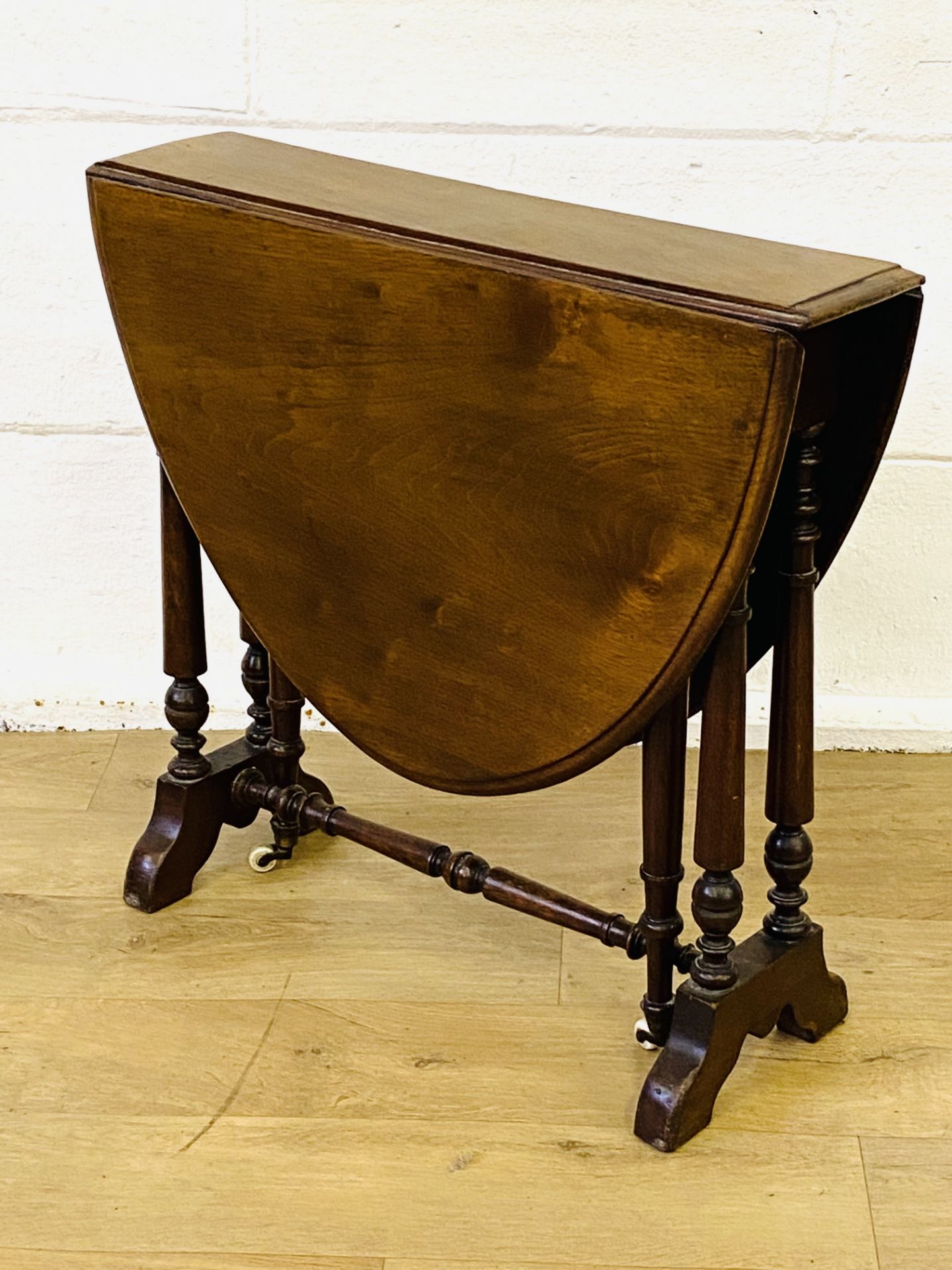 Mahogany dropside table - Image 2 of 4