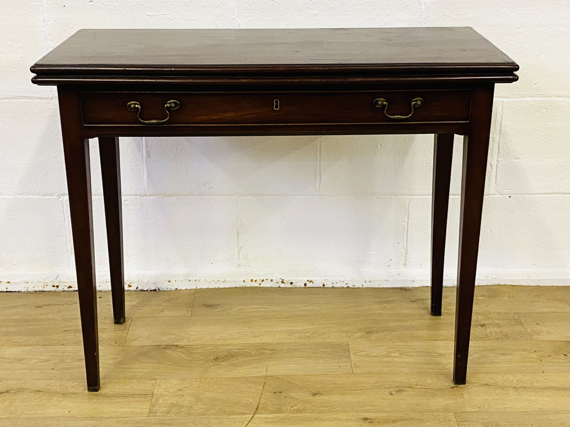 Mahogany gateleg table - Image 2 of 7